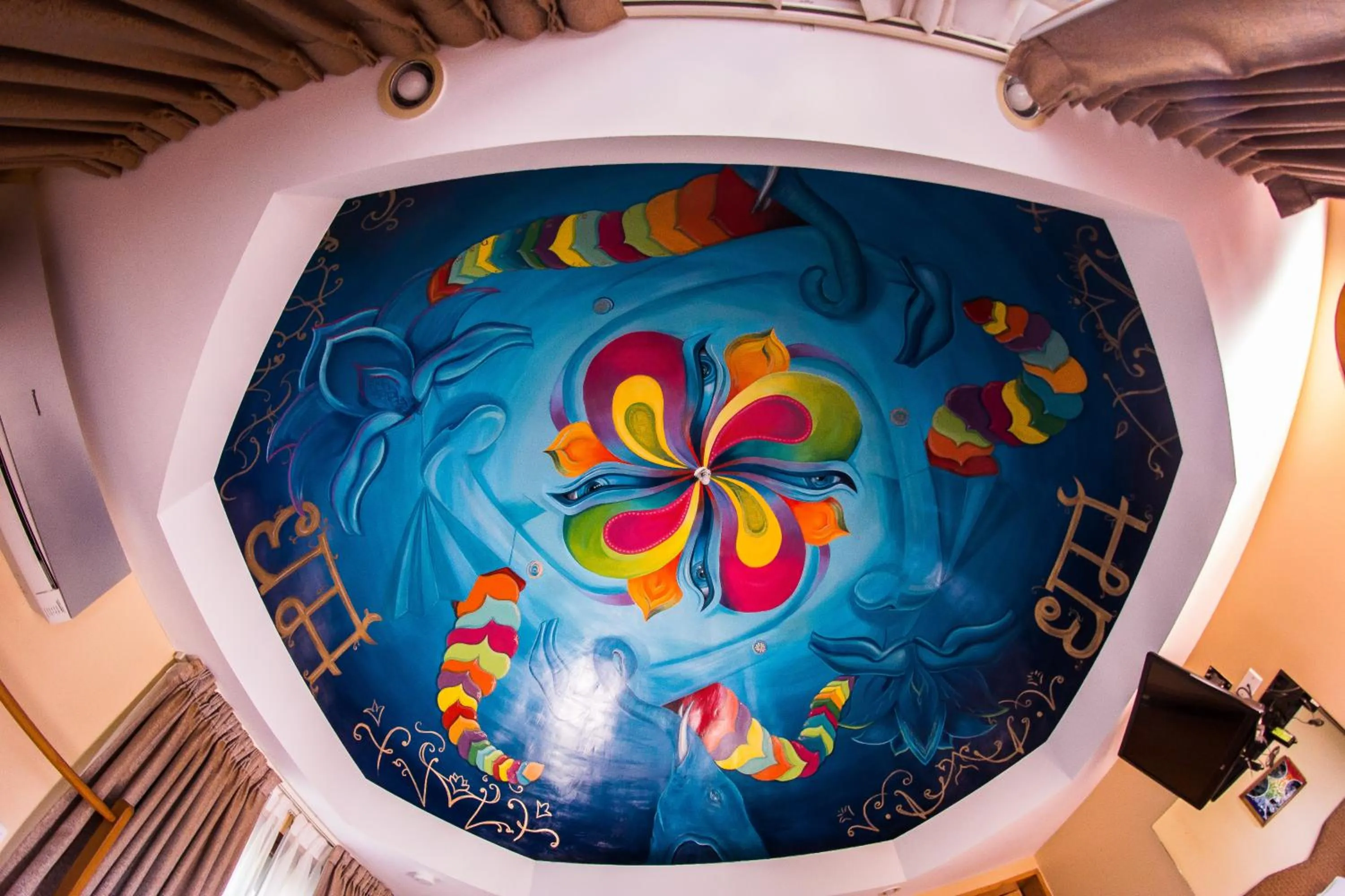 Decorative detail in Dharma Beach