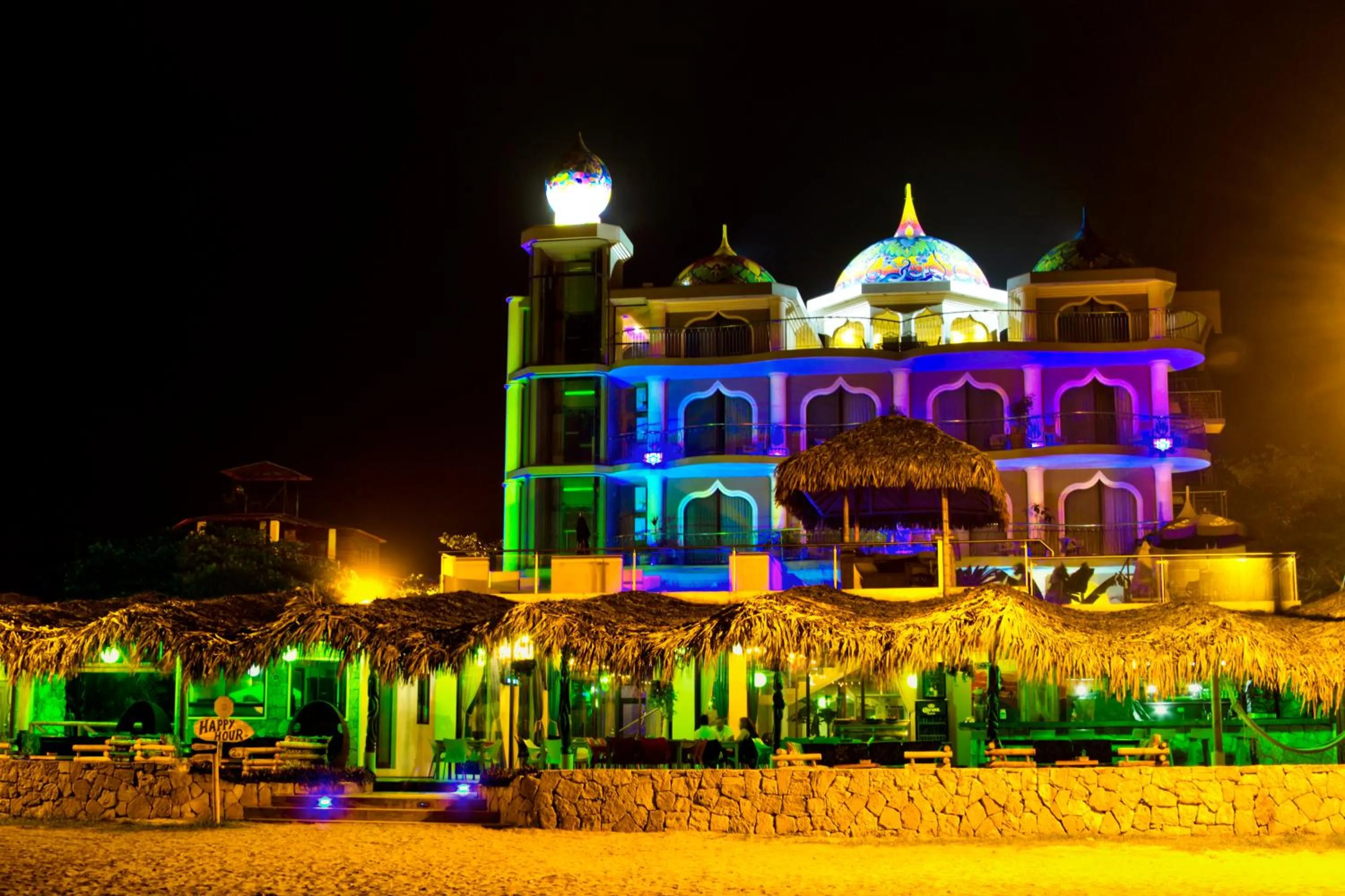Facade/entrance in Dharma Beach