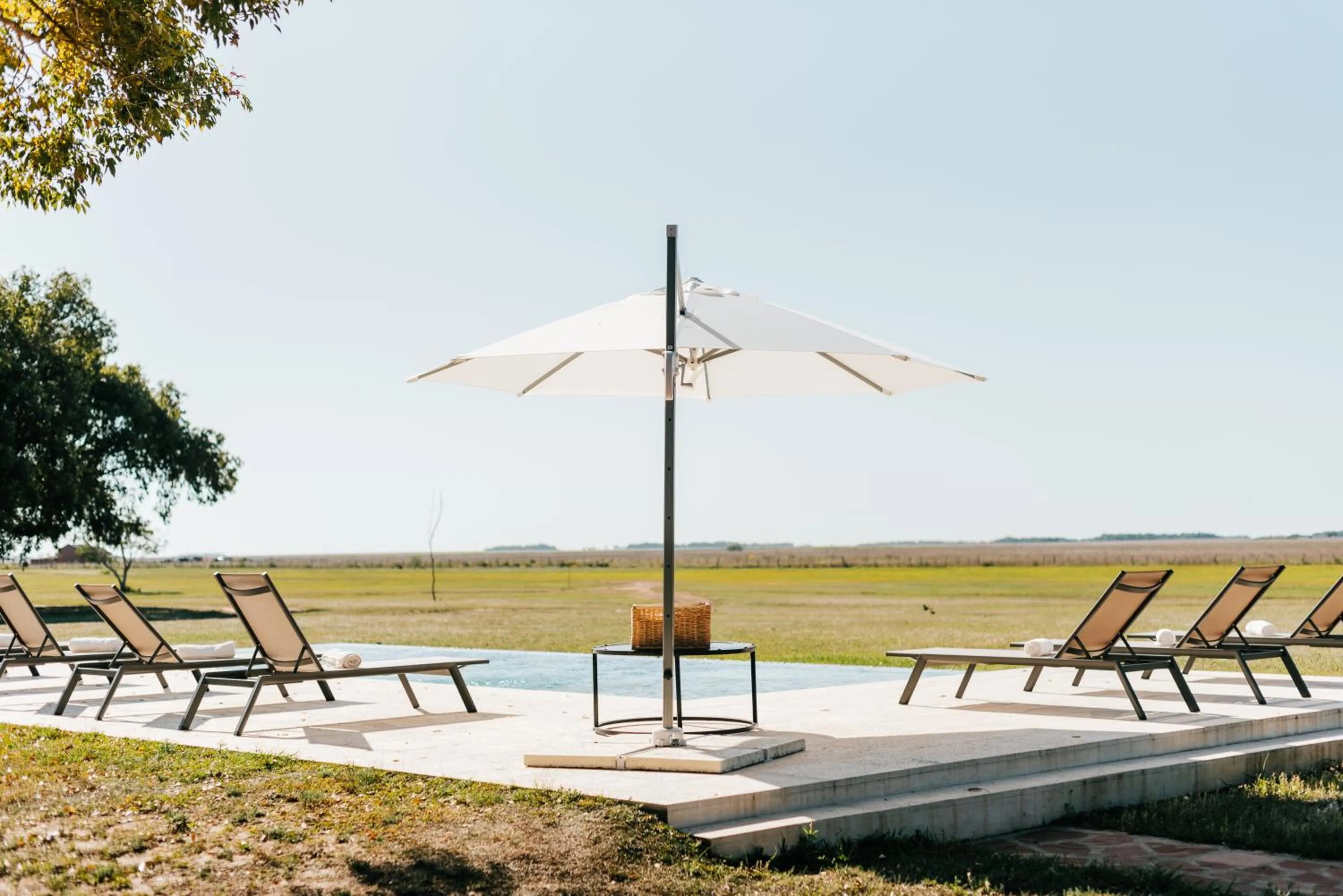 Swimming pool in El Tránsito Hotel Boutique