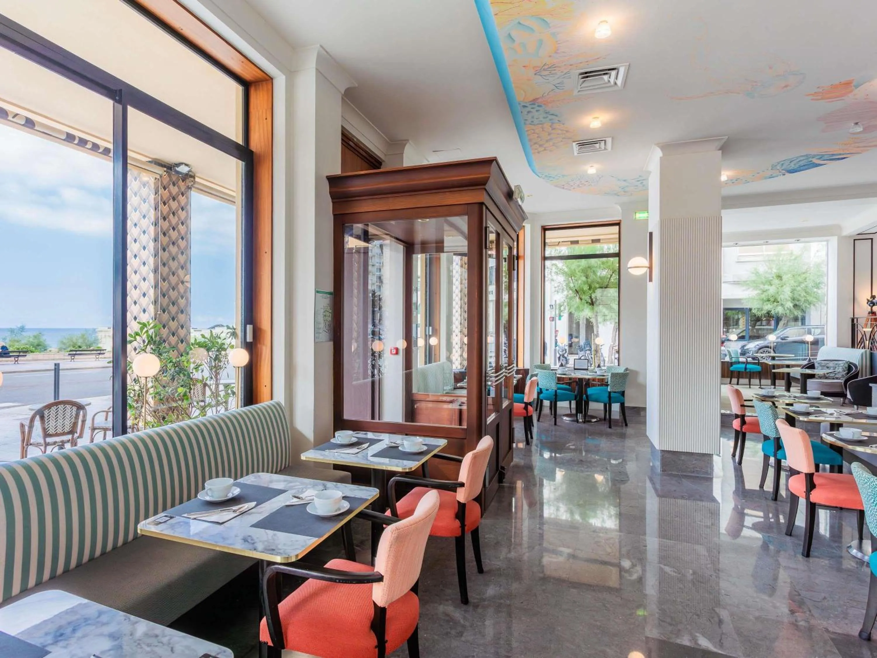 Property building in Hotel Plaza Biarritz Plage - Handwritten Collection