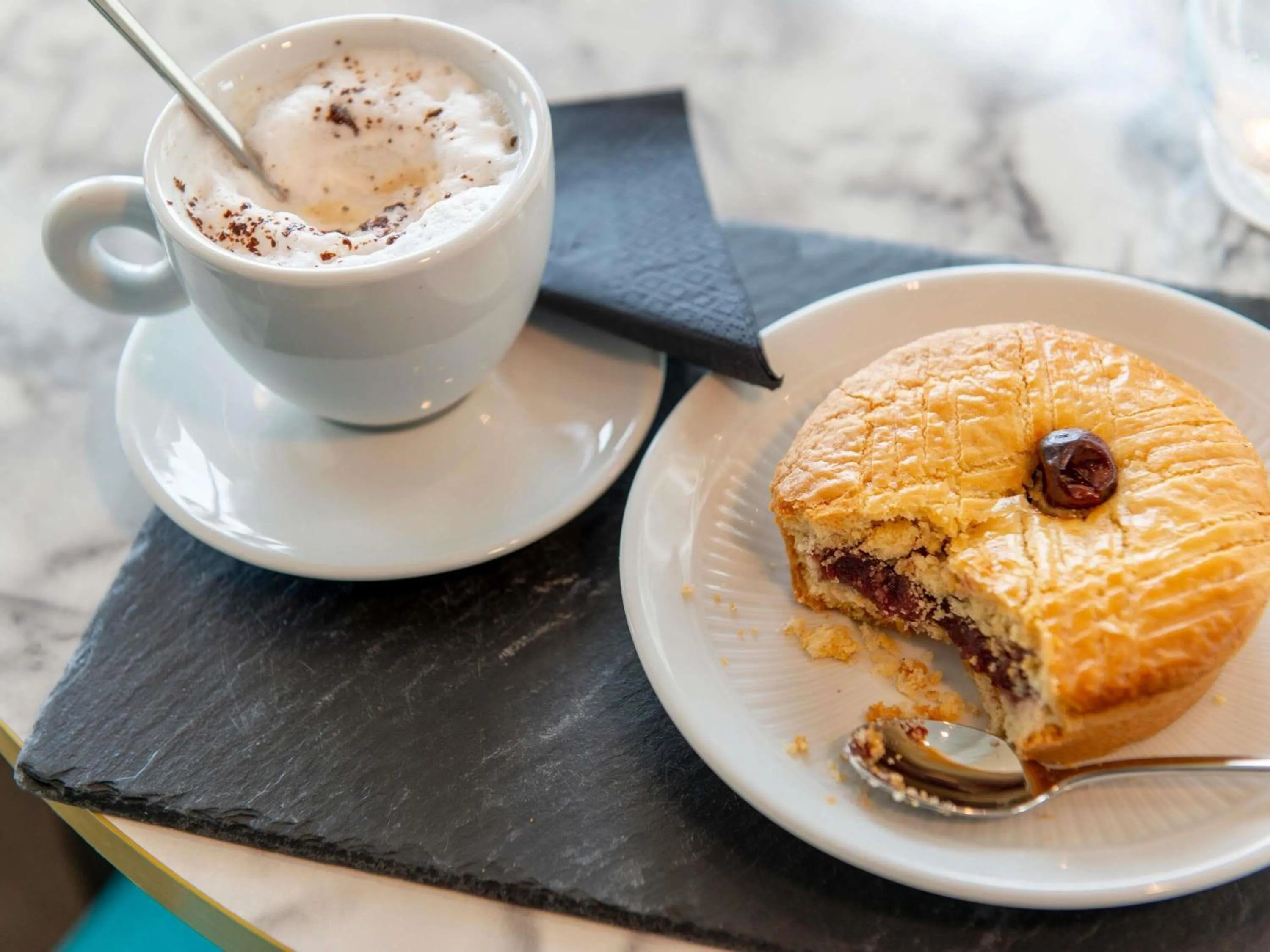 Meeting/conference room in Hotel Plaza Biarritz Plage - Handwritten Collection