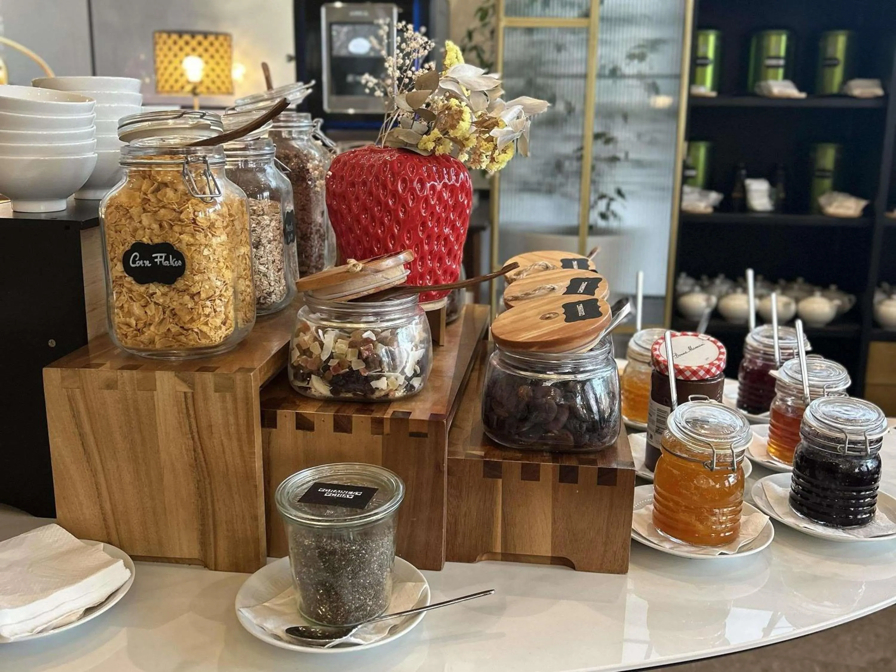 Breakfast in Hotel Plaza Biarritz Plage - Handwritten Collection