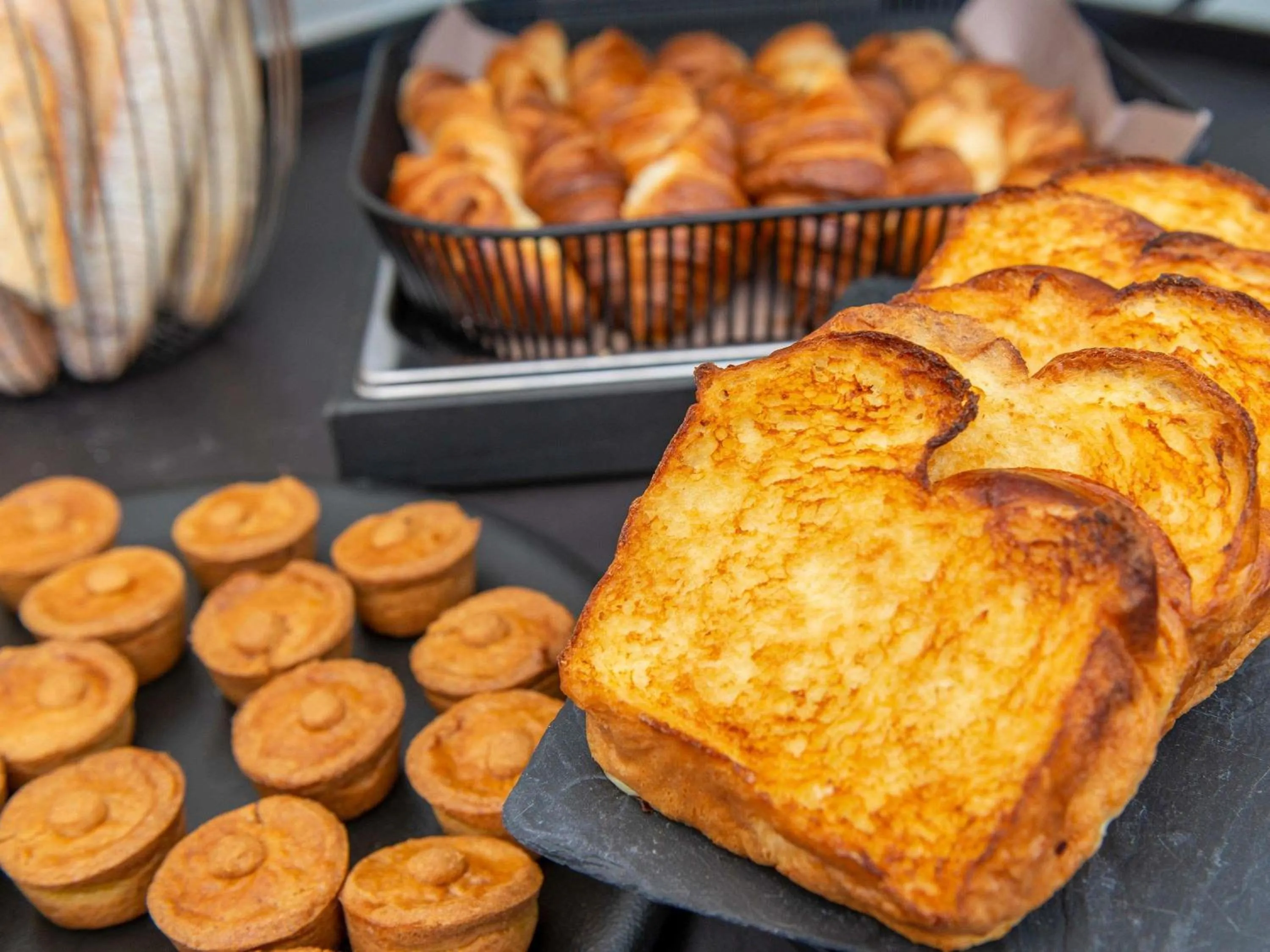 Breakfast in Hotel Plaza Biarritz Plage - Handwritten Collection