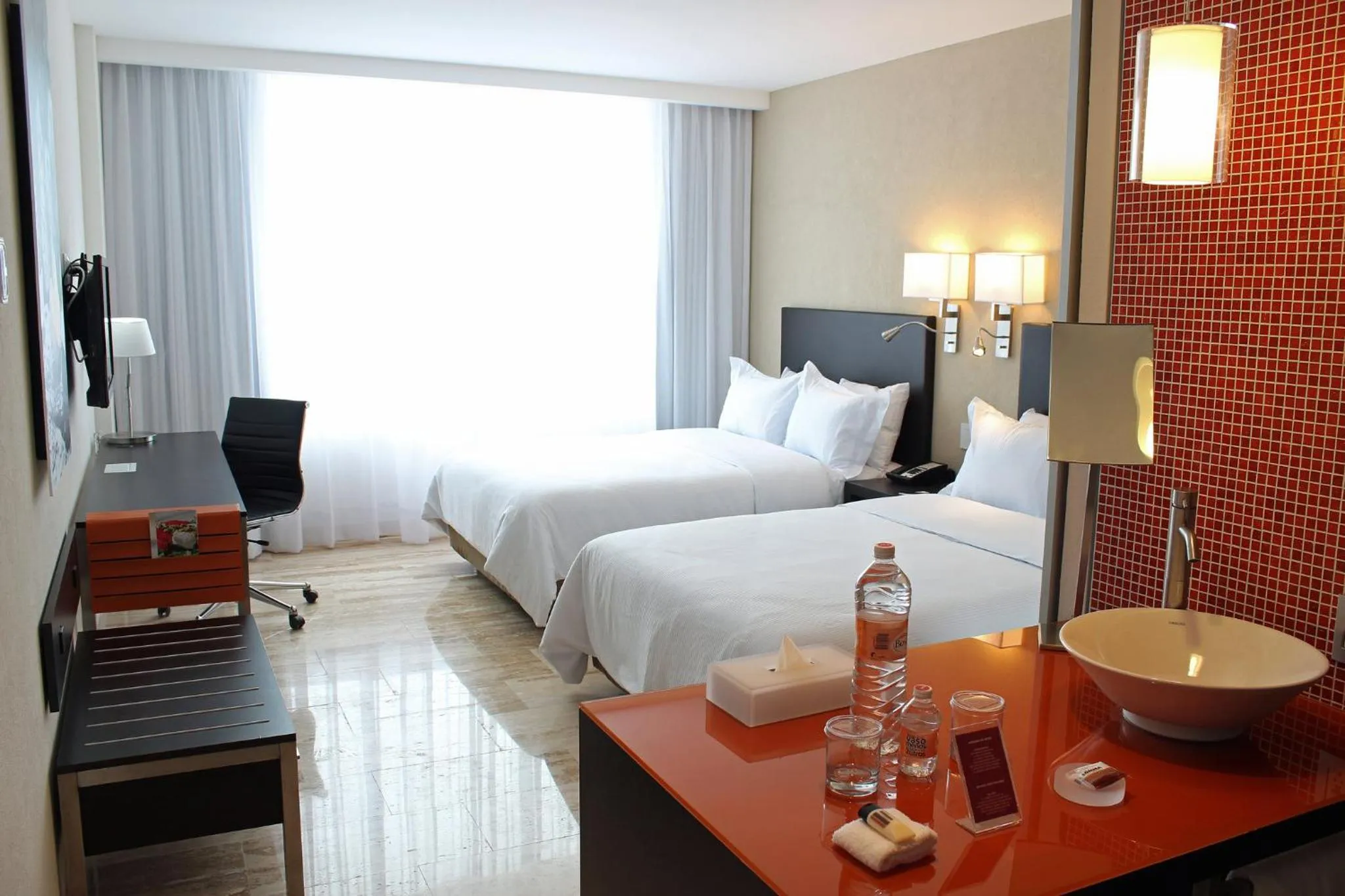 Bedroom, Bed in Fiesta Inn Chetumal