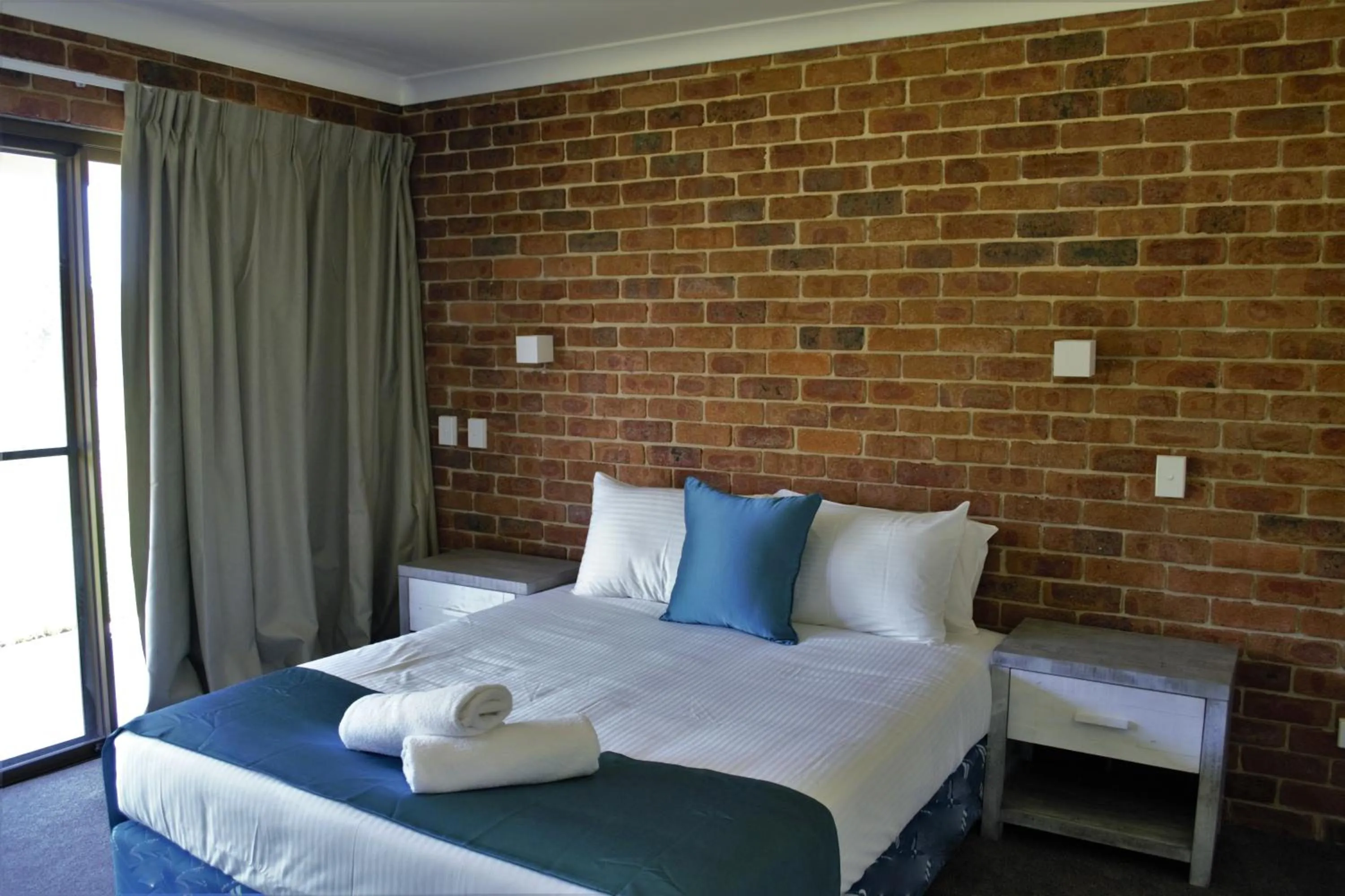 Photo of the whole room, Bed in Woolshed Hill Estate