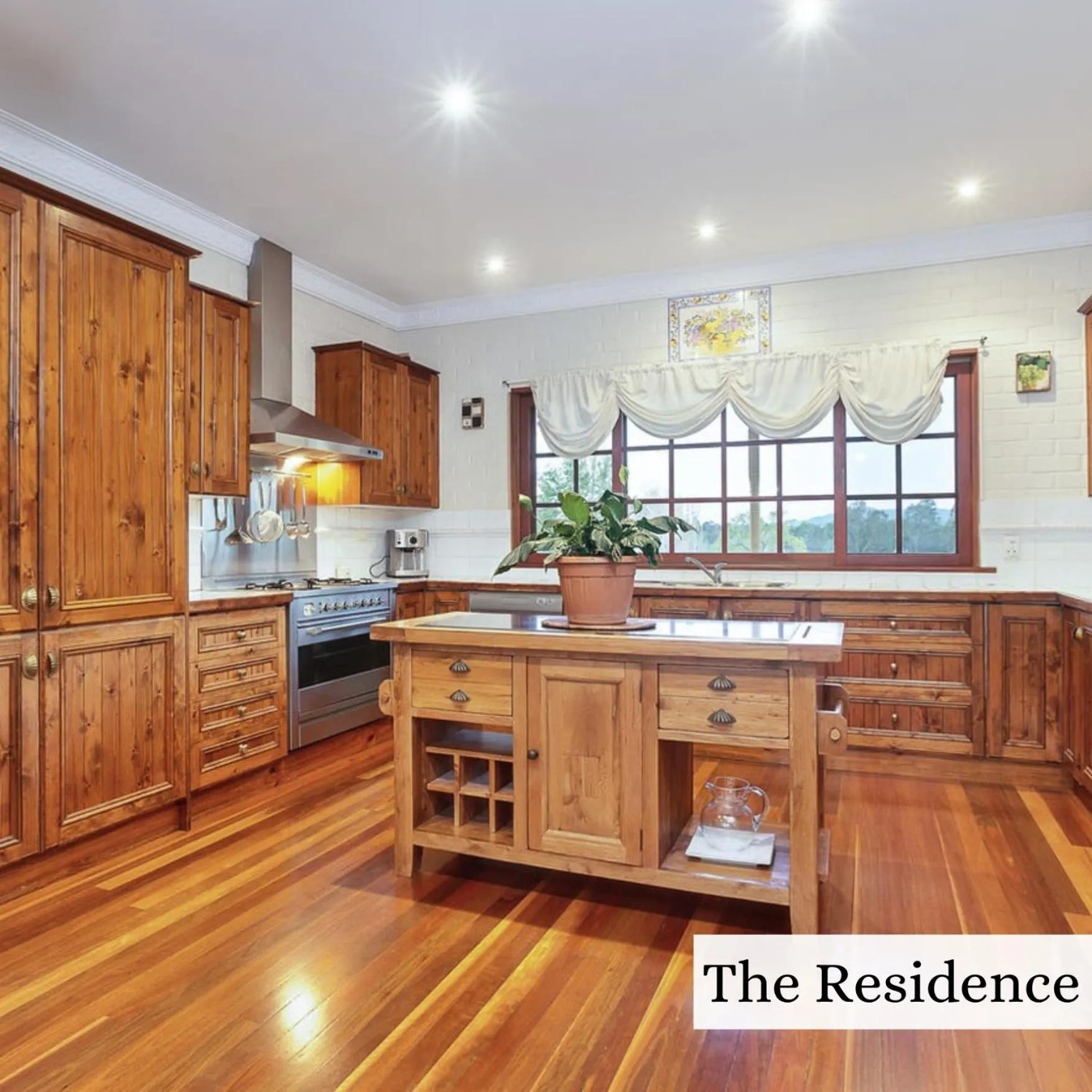 Kitchen or kitchenette in Woolshed Hill Estate