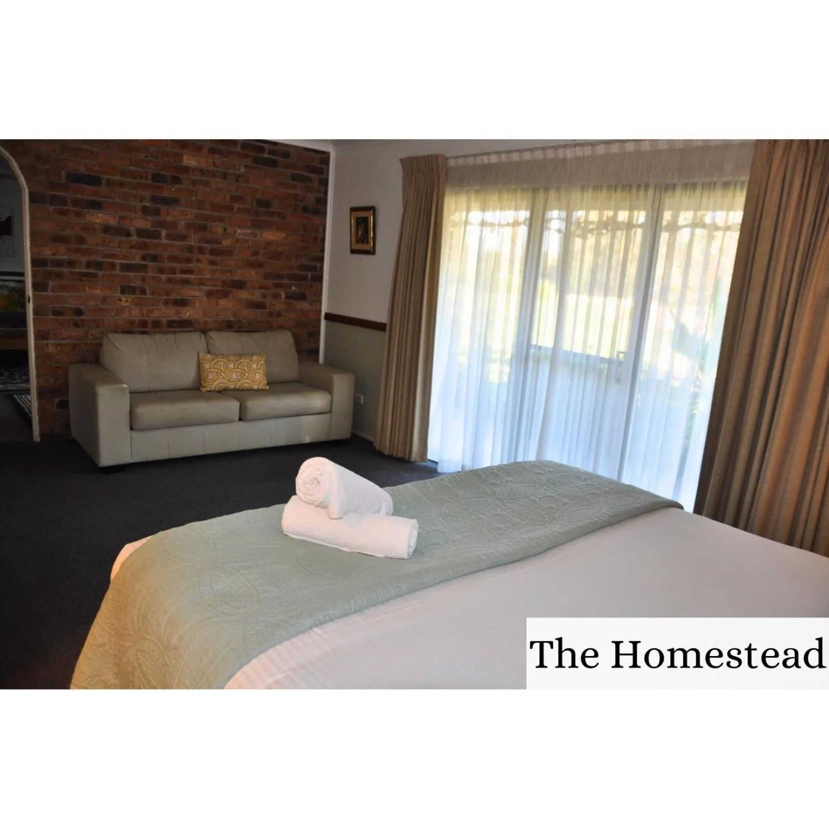 Bedroom, Bed in Woolshed Hill Estate