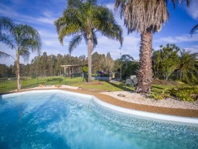 Swimming pool in Woolshed Hill Estate