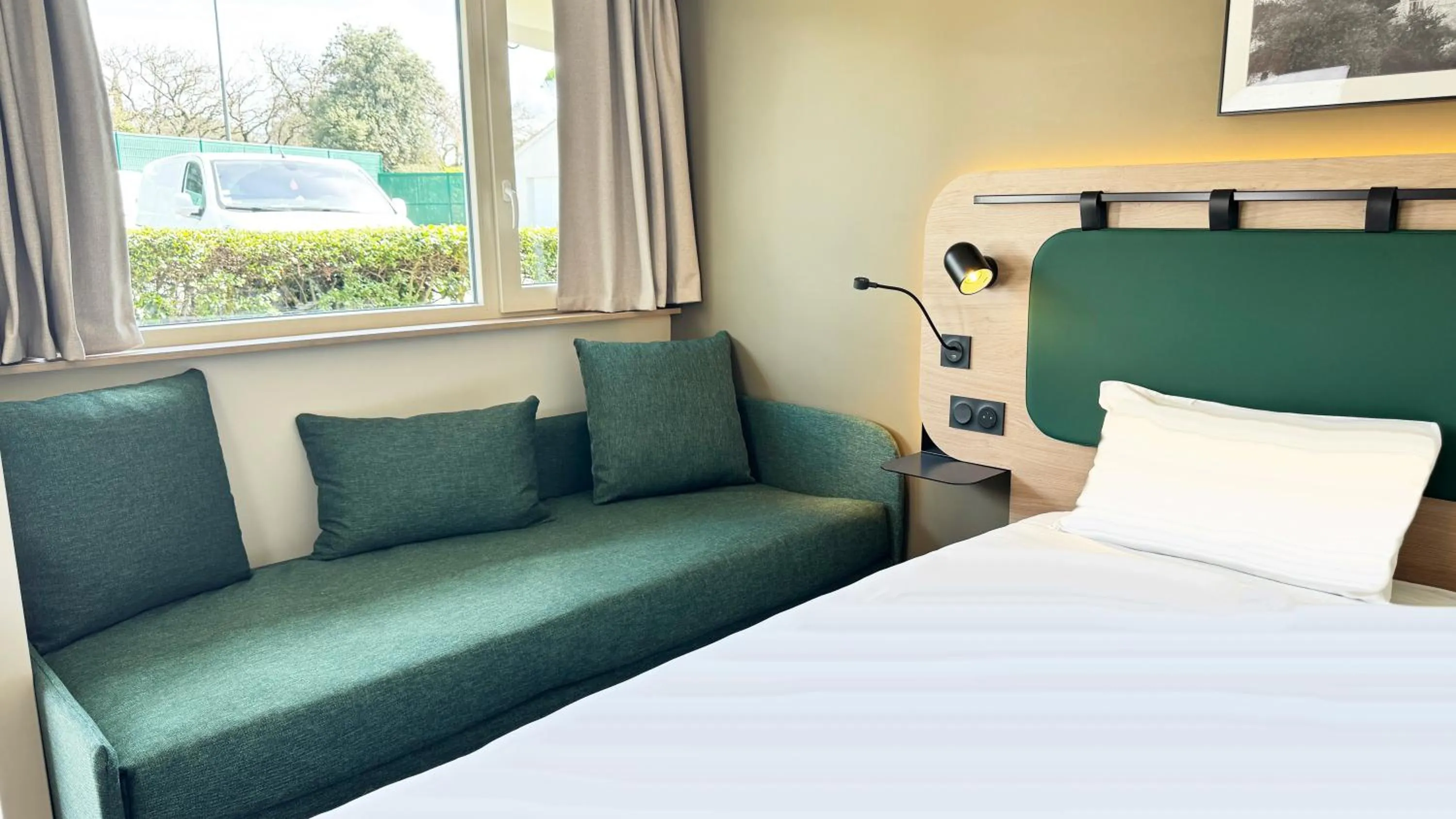 Bed in Campanile Clermont Ferrand - Le Brezet