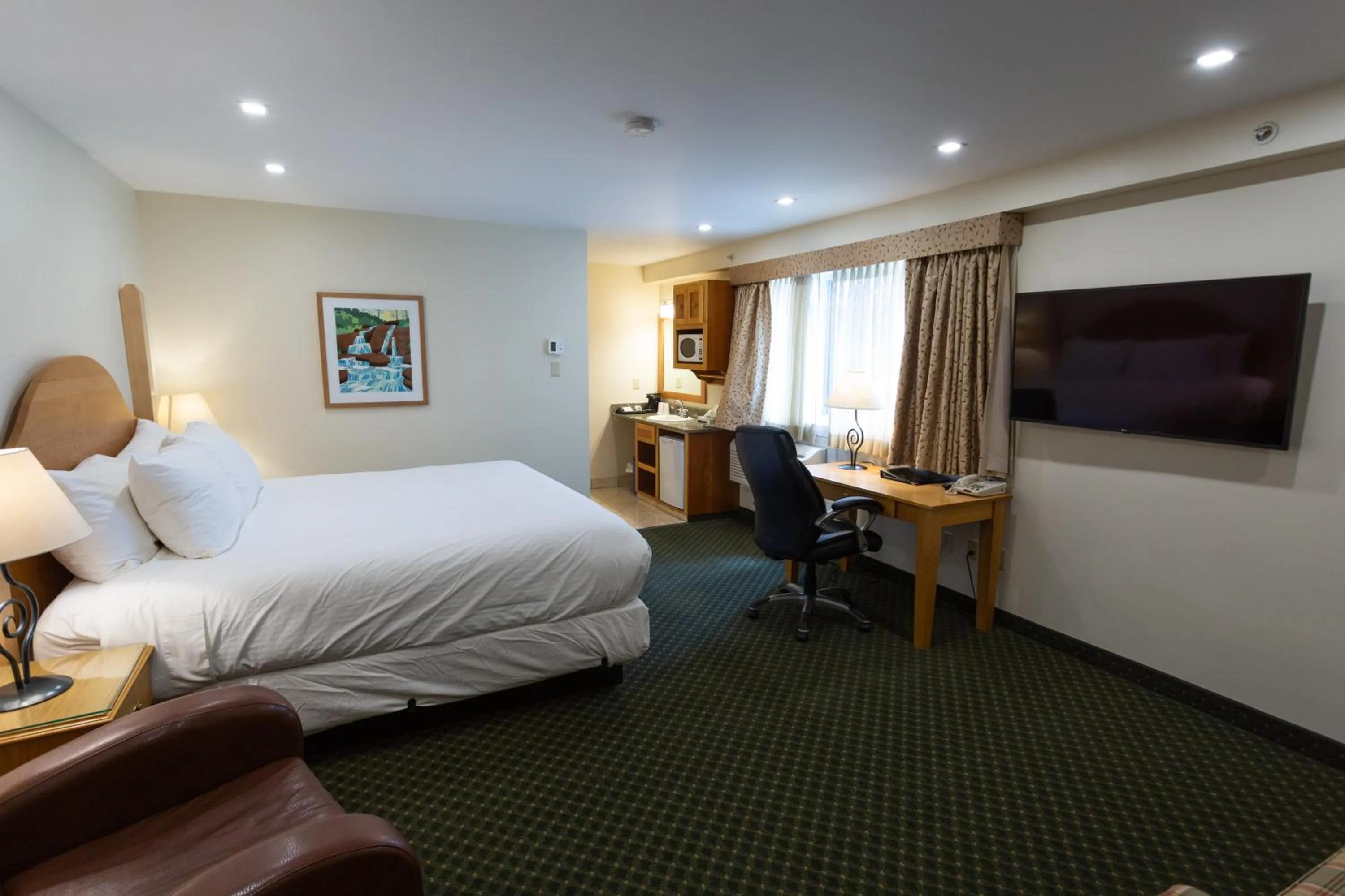 Photo of the whole room, Bed in Park Place Lodge