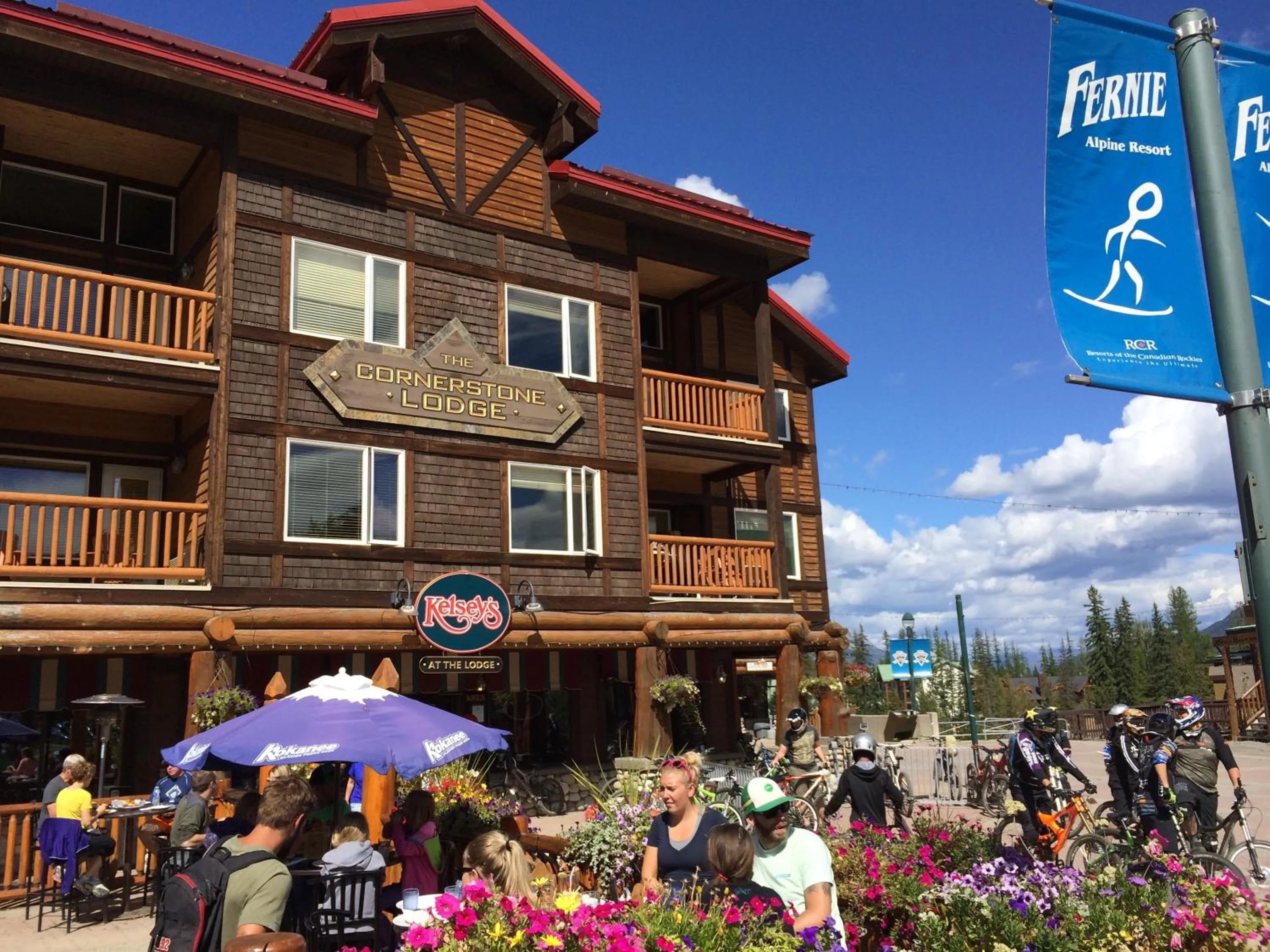 Restaurant/places to eat in Cornerstone Lodge by Park Vacation Management