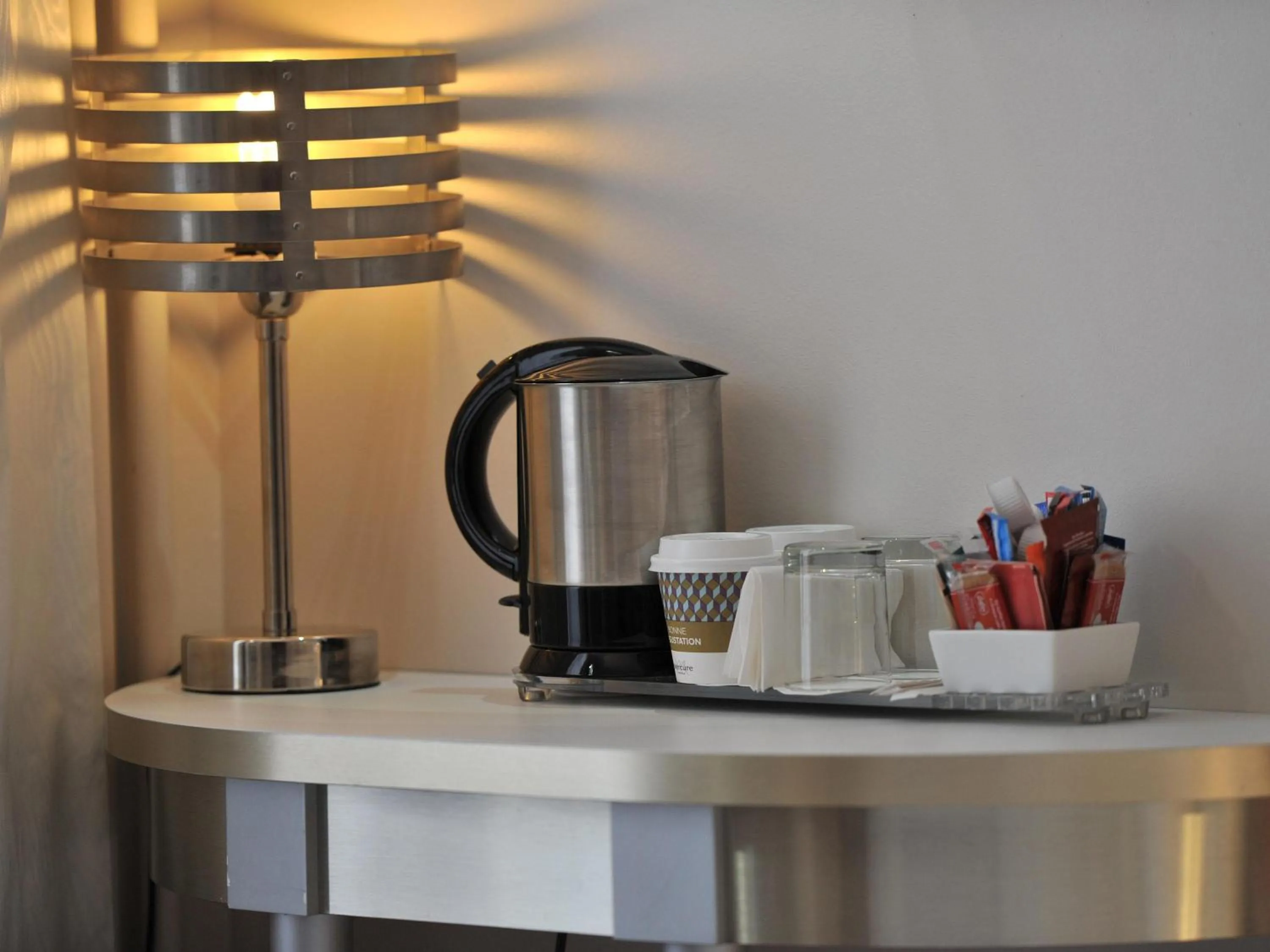 Bedroom in Mercure Paris Opéra Faubourg Montmartre