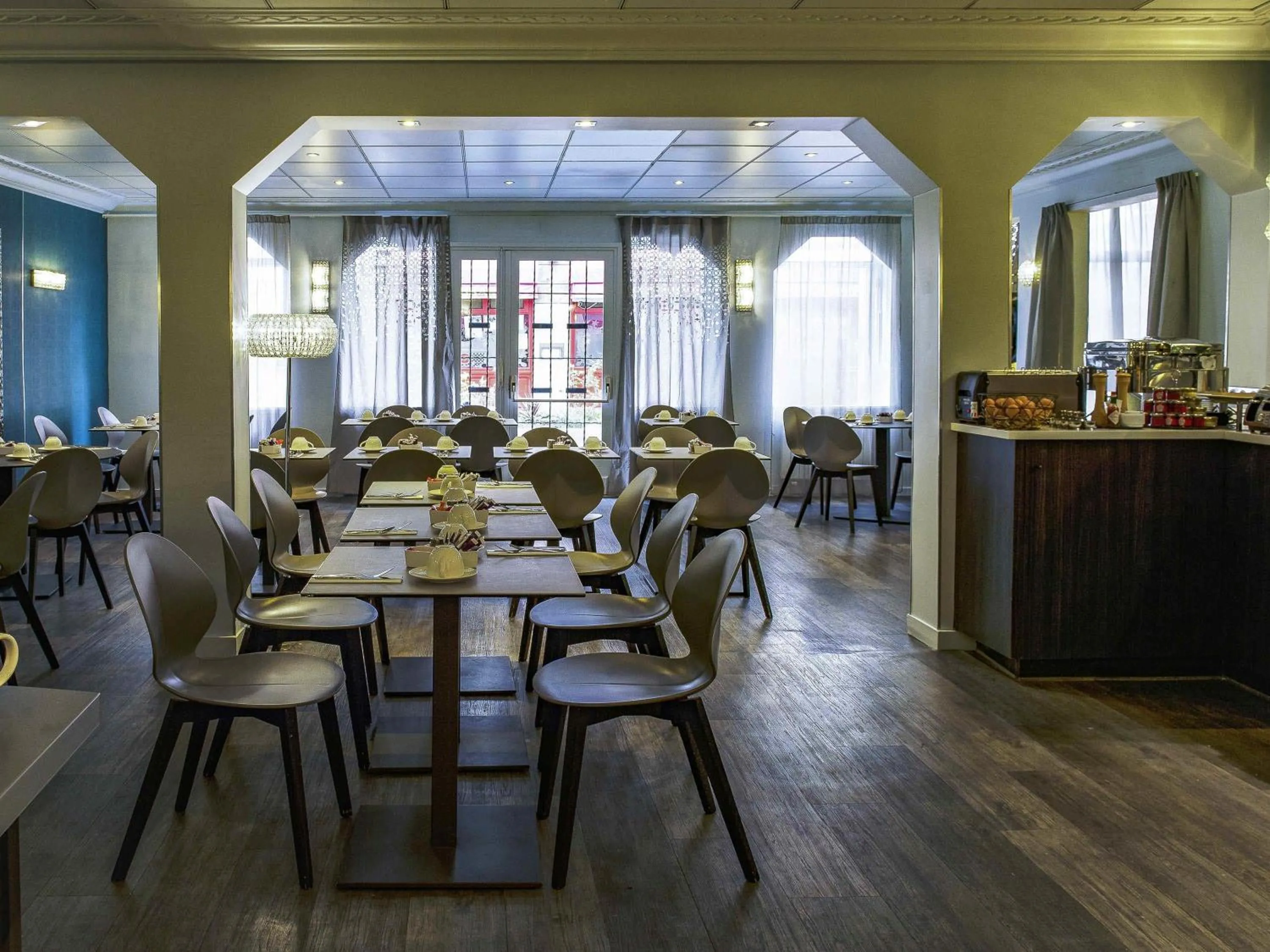 Breakfast in Mercure Paris Opéra Faubourg Montmartre