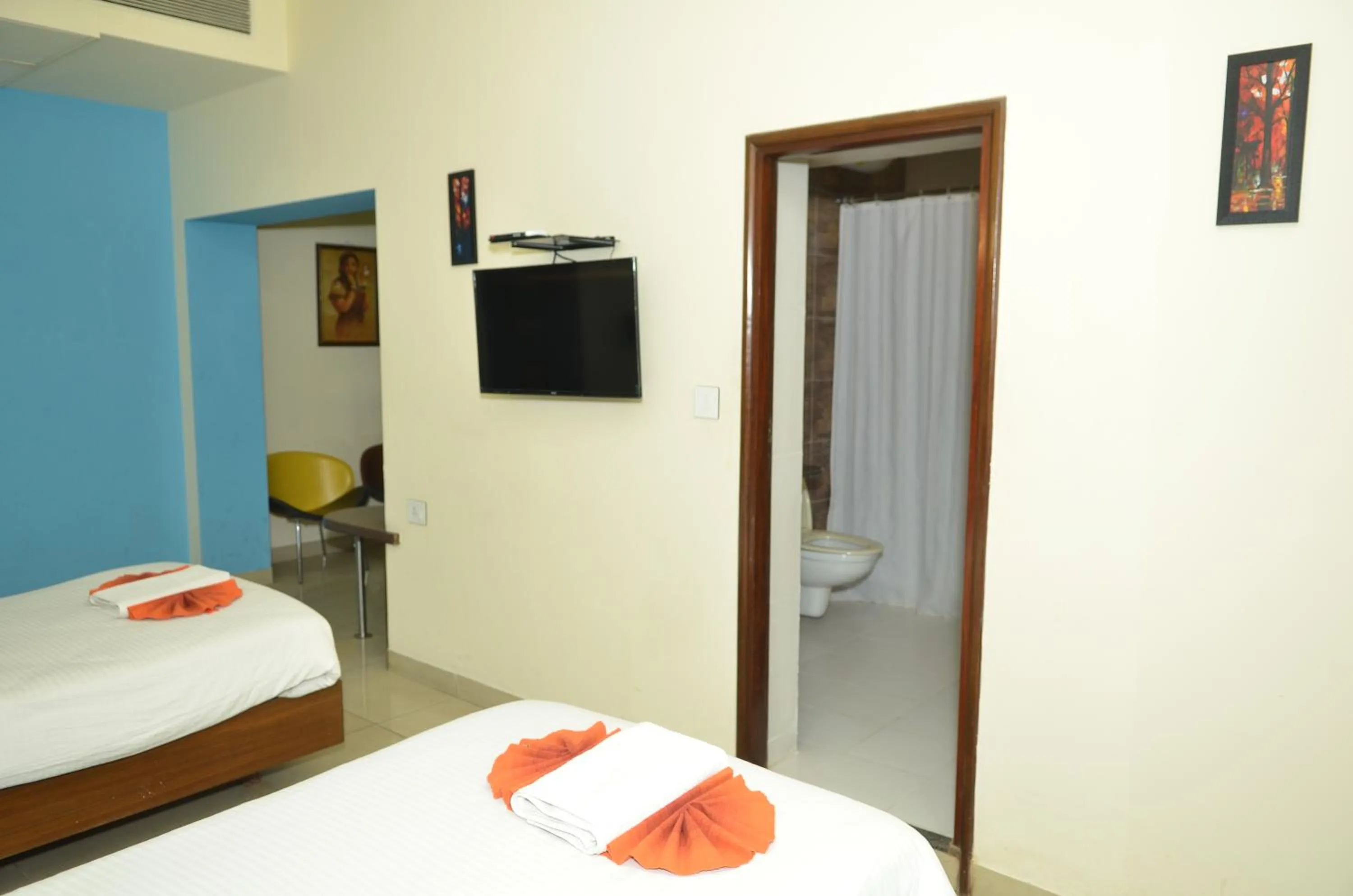 Bedroom, Bed in Cubbon Suites