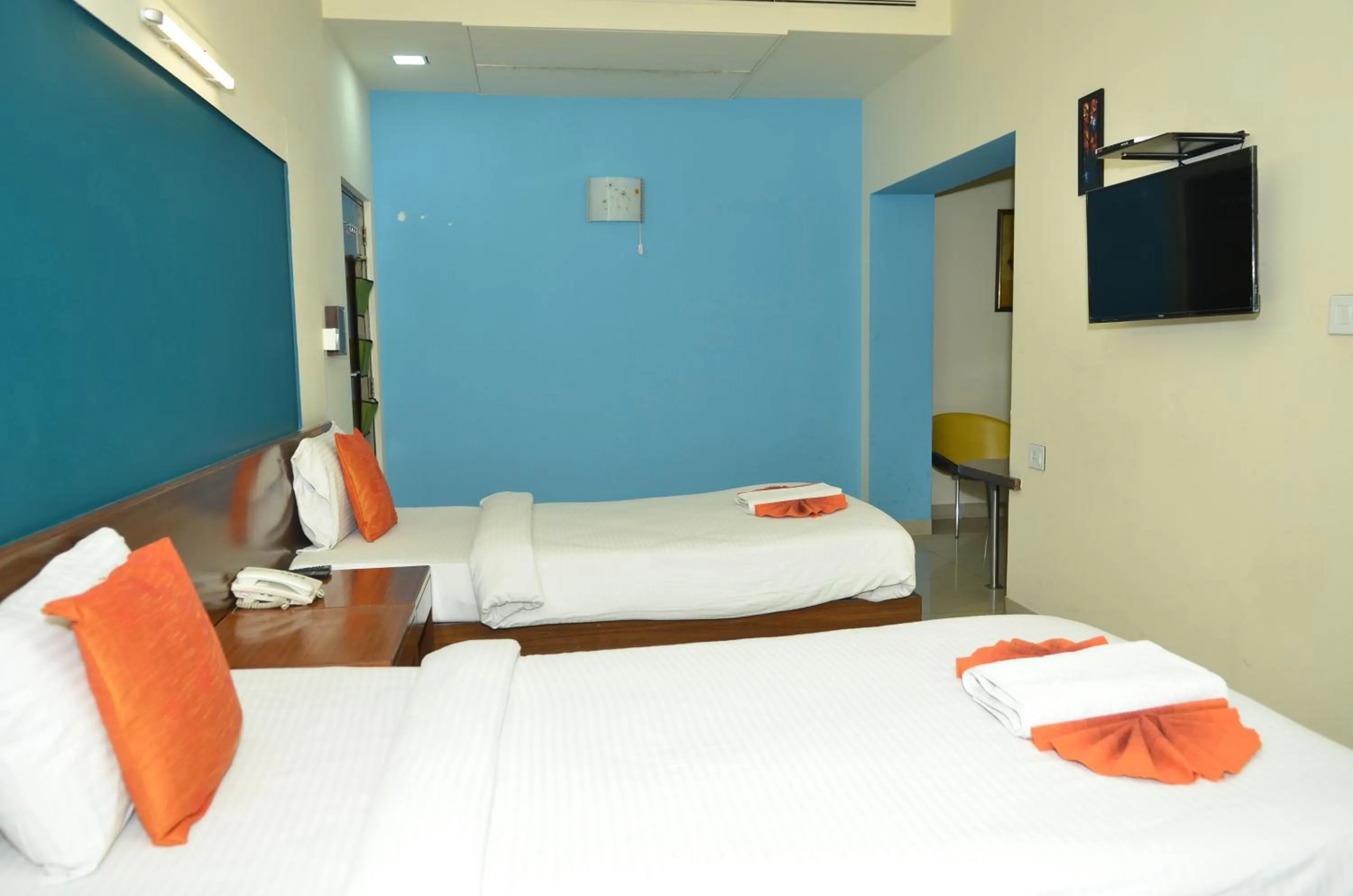 Bedroom, Bed in Cubbon Suites