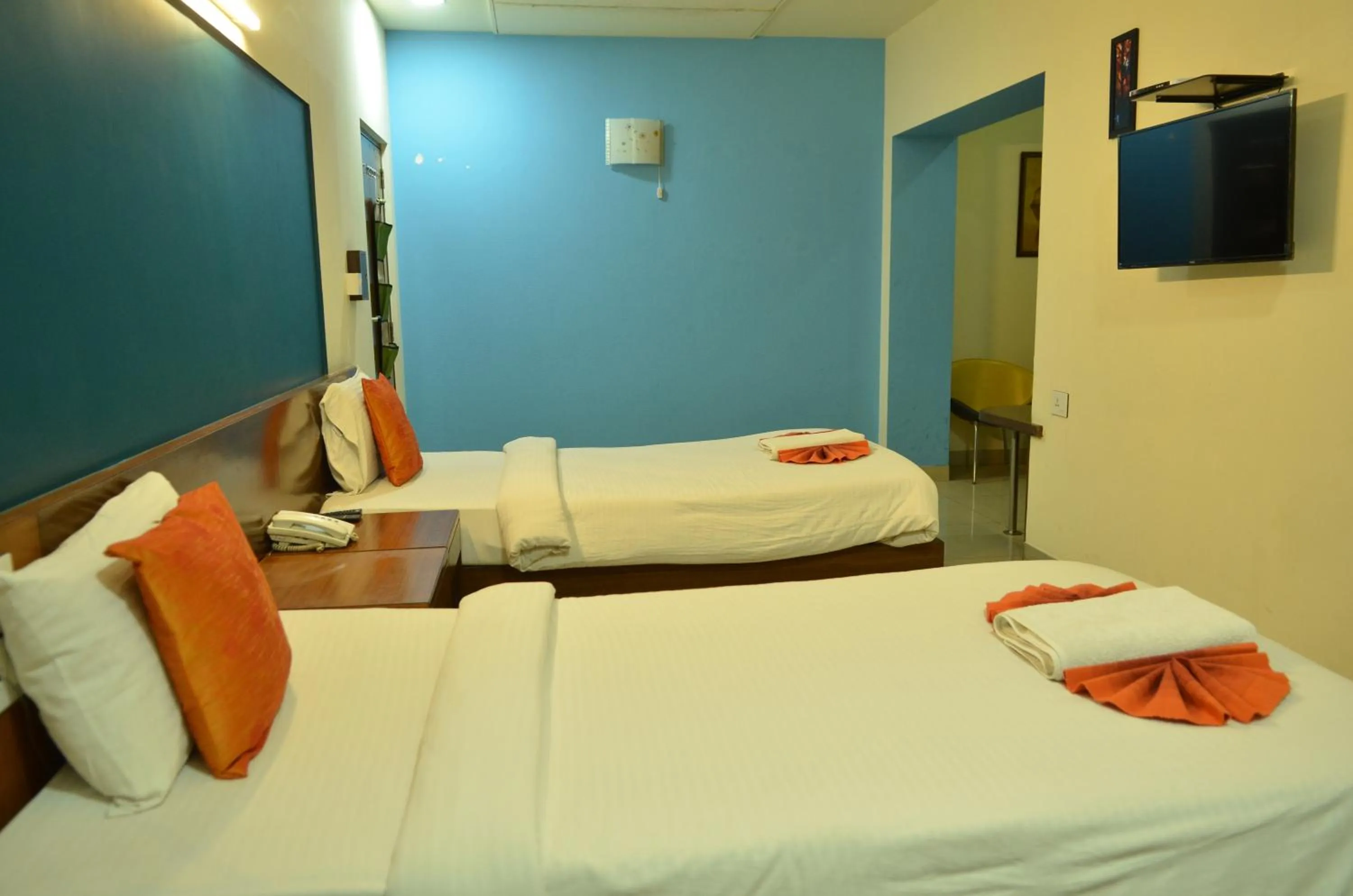 Bedroom, Bed in Cubbon Suites