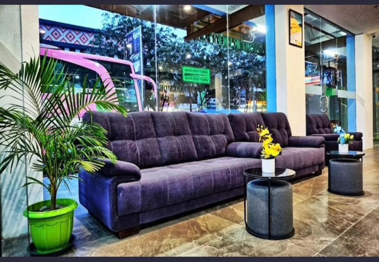 Lobby or reception in SOVRANO HOTEL BATAM fka PARKSIDE SOVRANO HOTEL