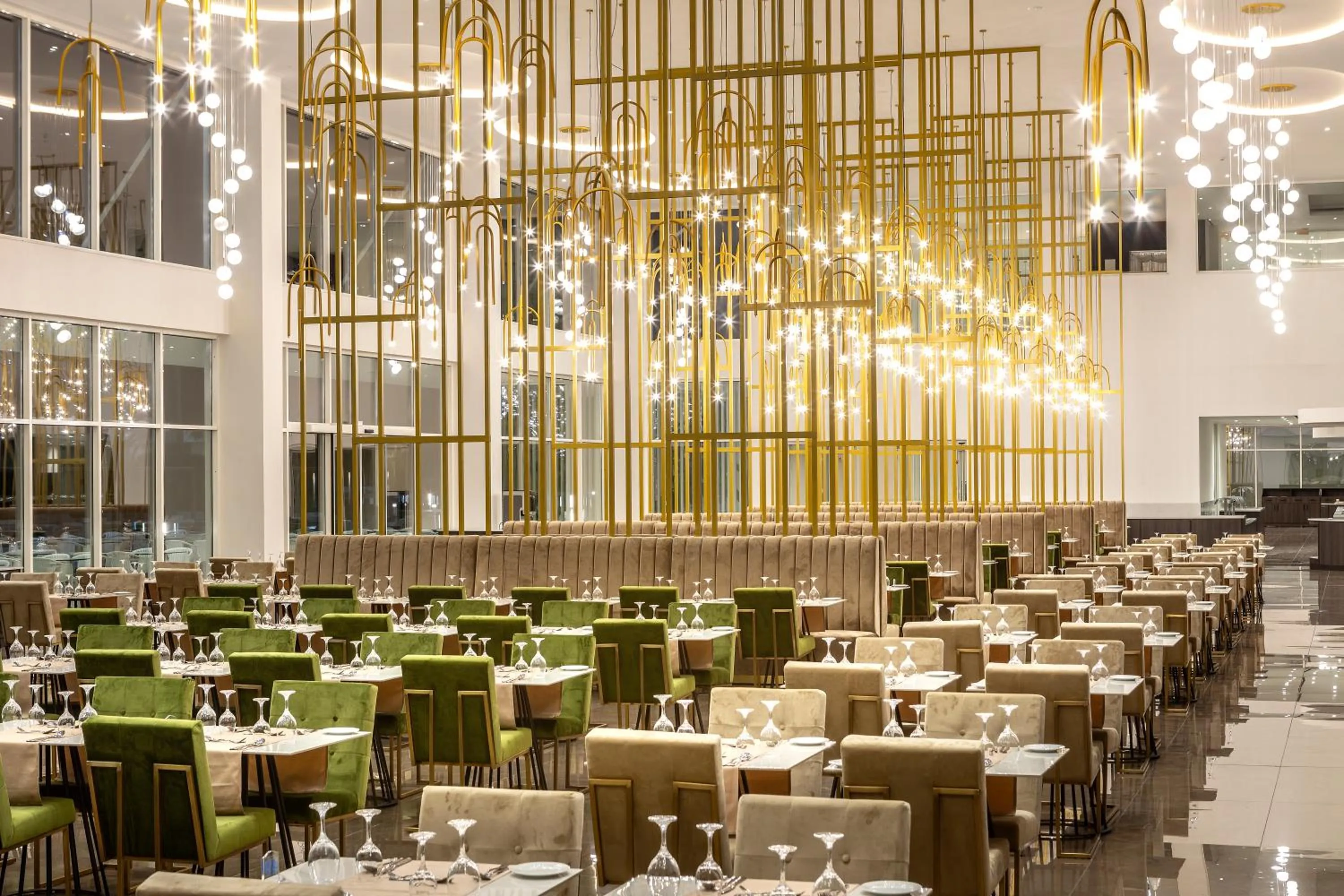 Restaurant/places to eat in Chrysomare Beach Hotel & Resort