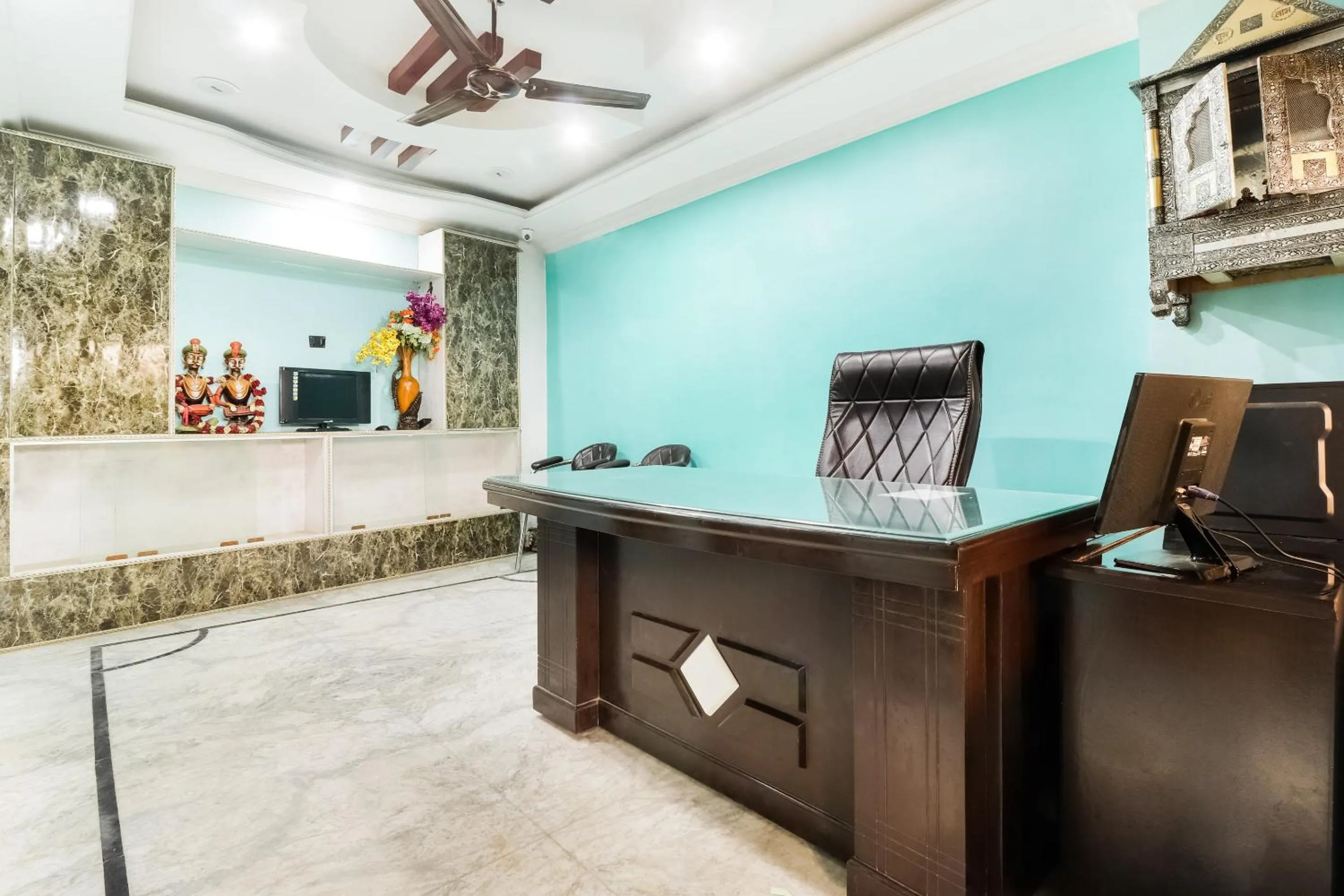 Lobby or reception in Hotel O by OYO Kalawati Palace