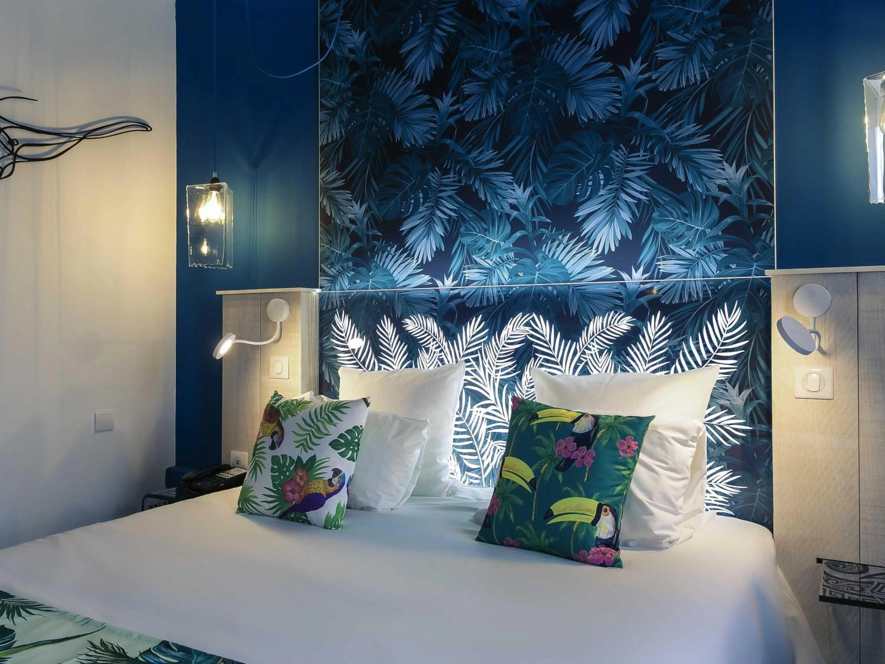 Bedroom, Bed in Mercure Bordeaux Aéroport