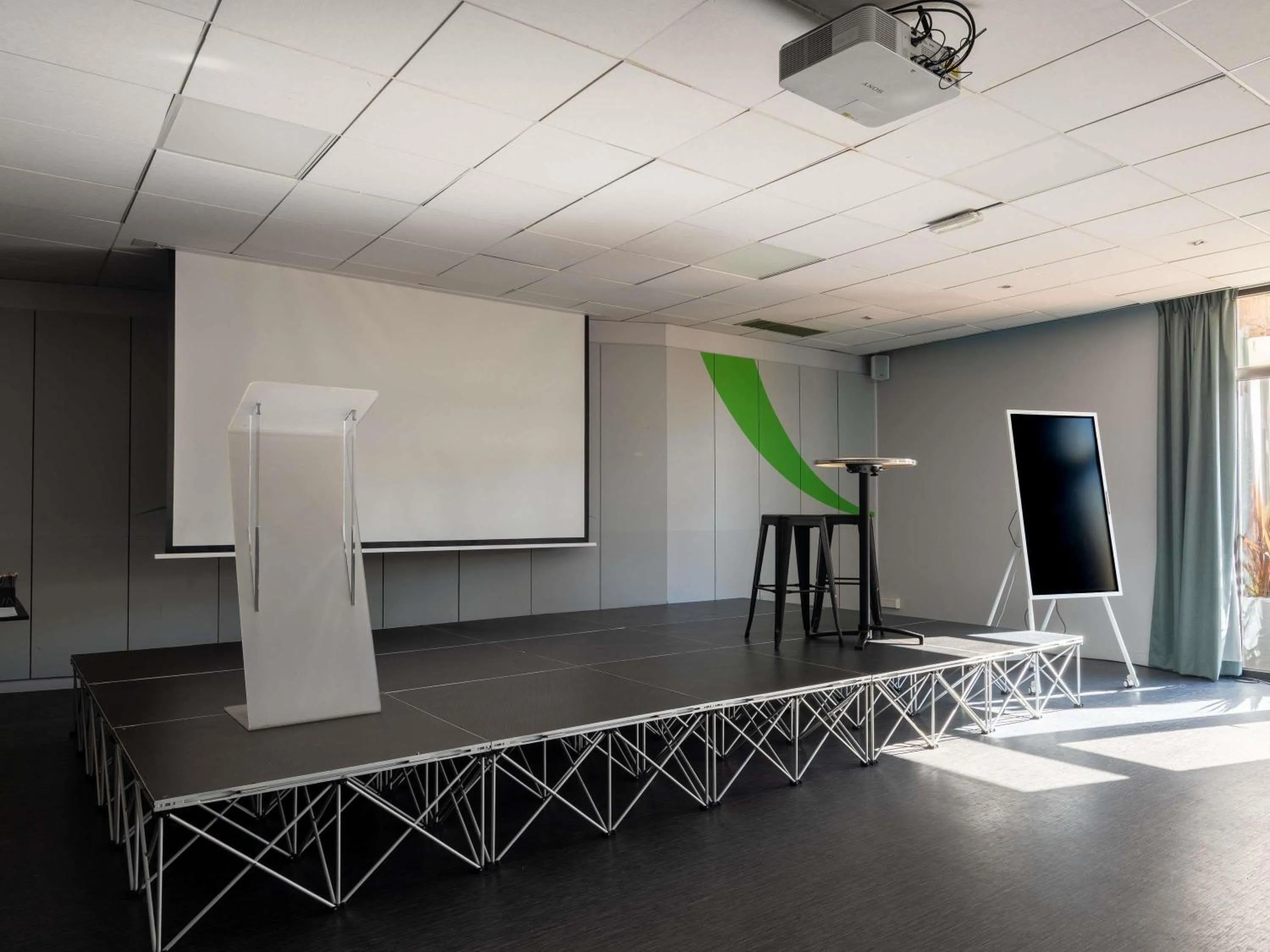 Meeting/conference room in Mercure Bordeaux Aéroport