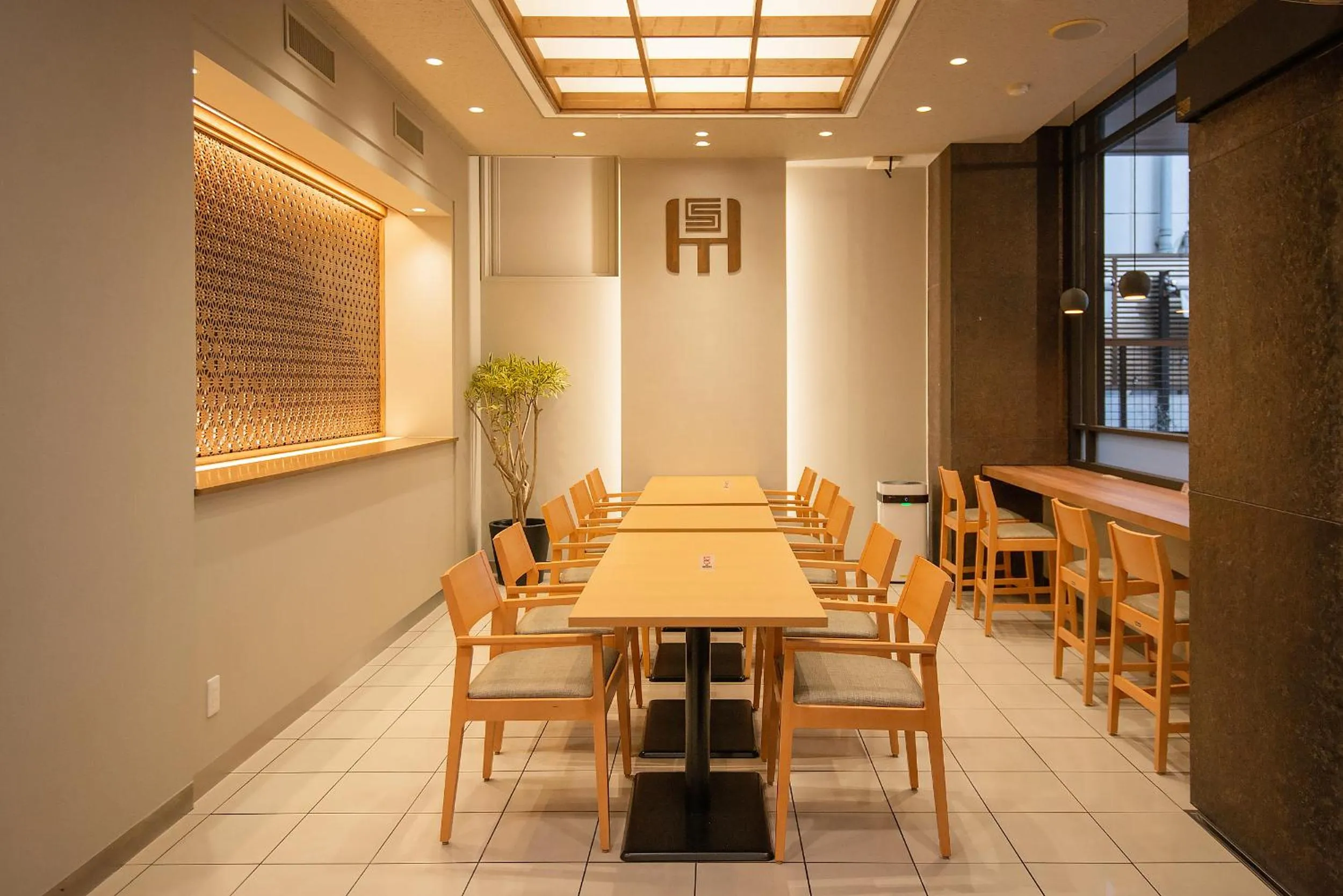 Area and facilities in Shizuoka Town Hotel