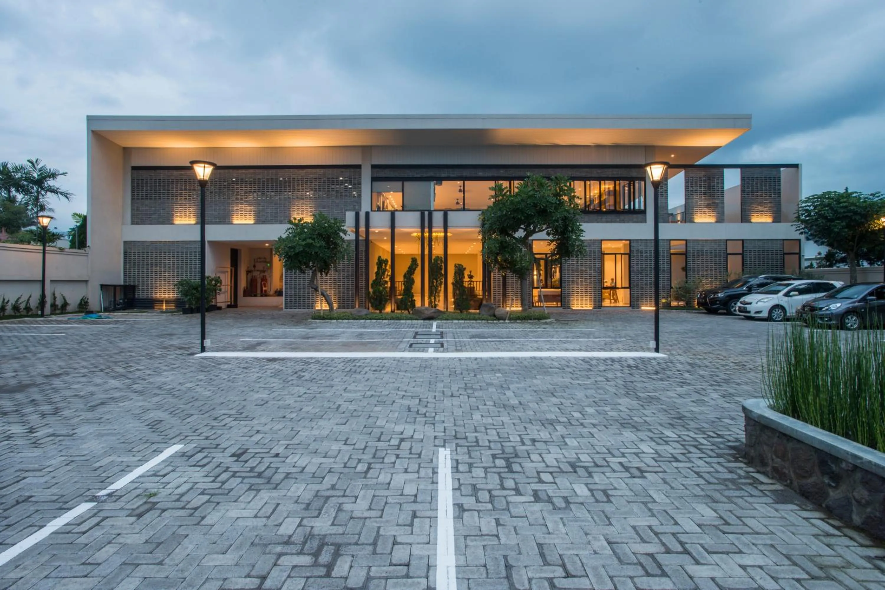 Facade/entrance in Hanoman Hotel Kota Batu