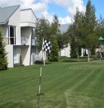 Facade/entrance in Brinkley Resort