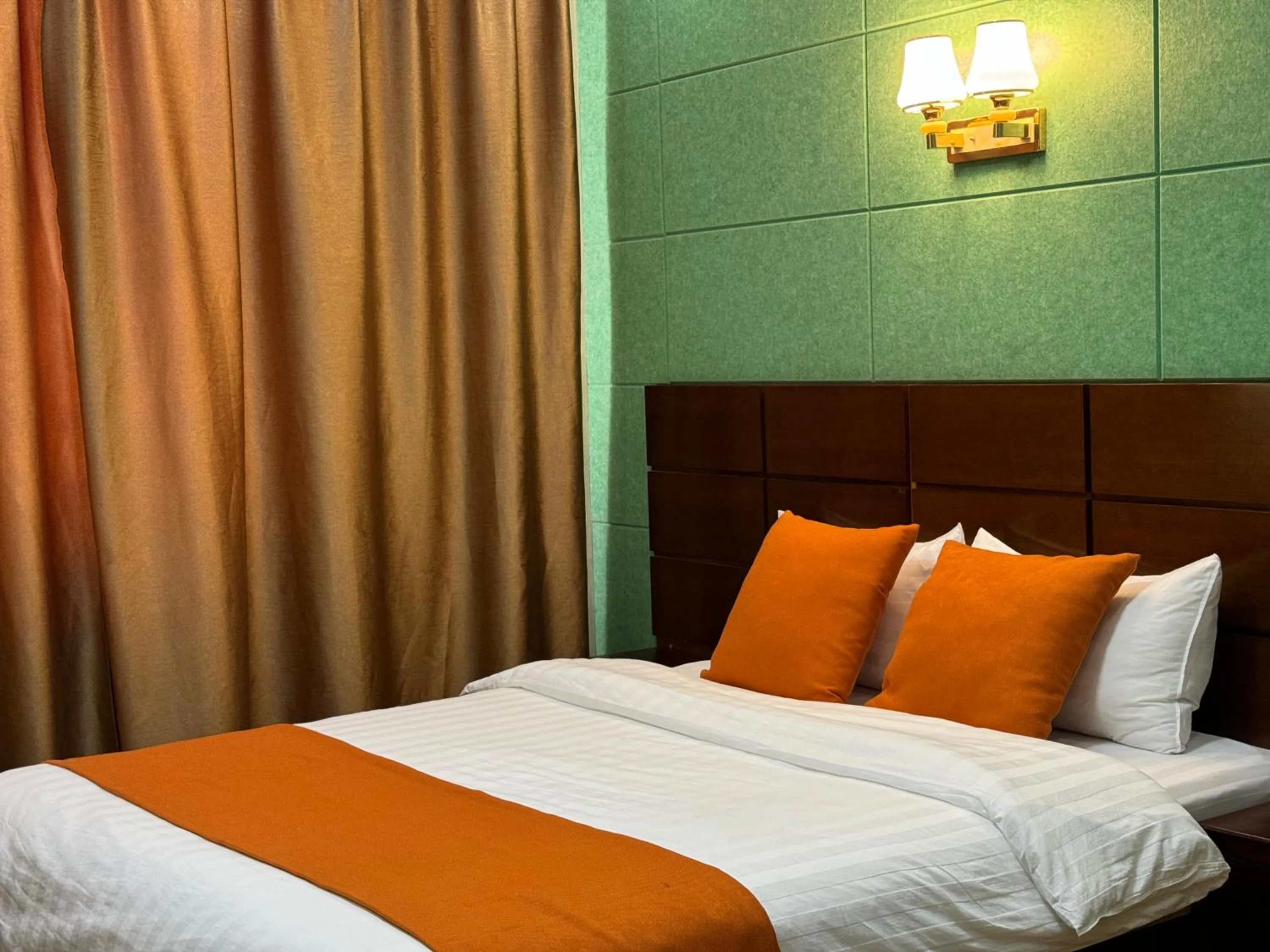 New World Hotel
