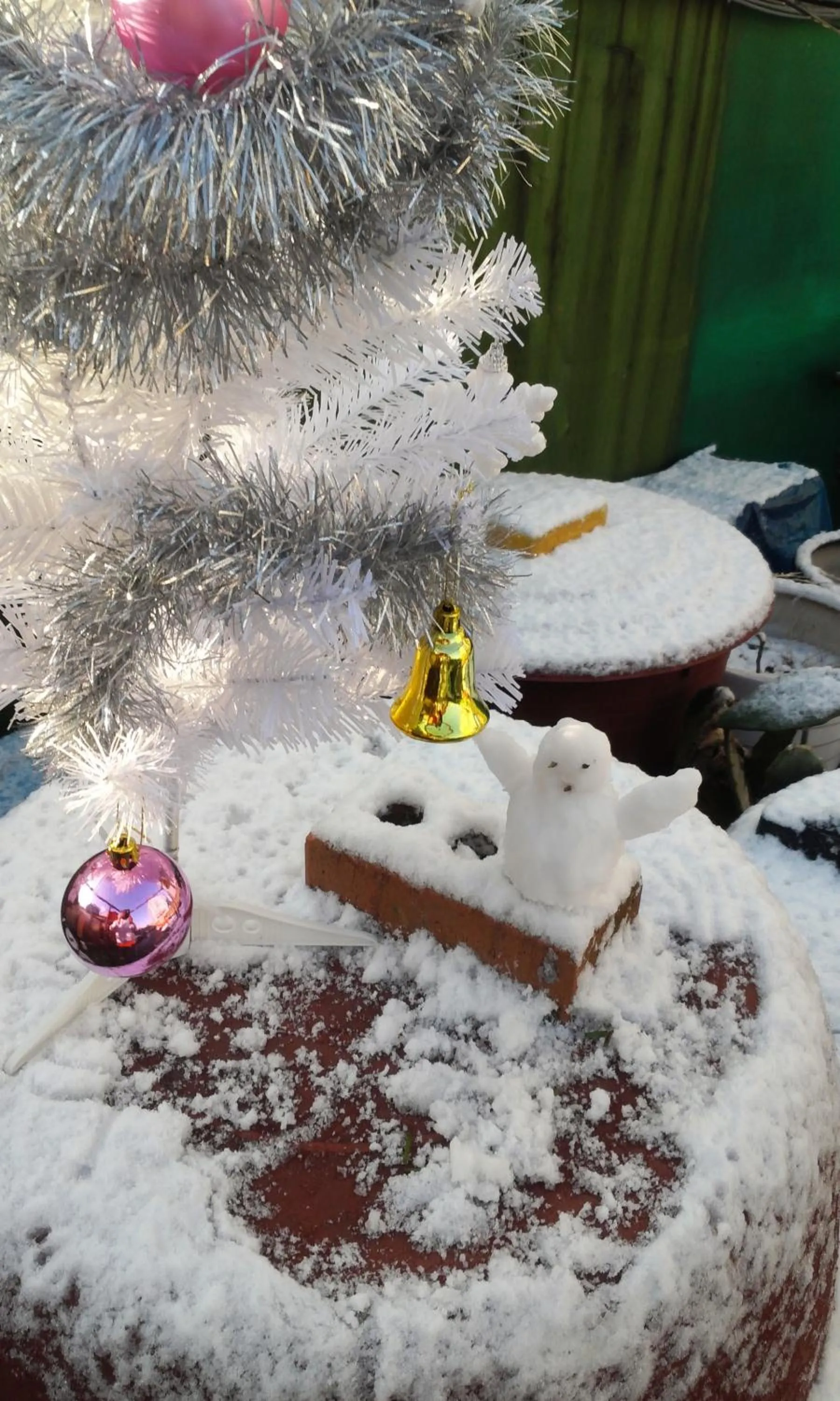 Decorative detail, Winter in OPPA Hostel Sinchon-Hongdae