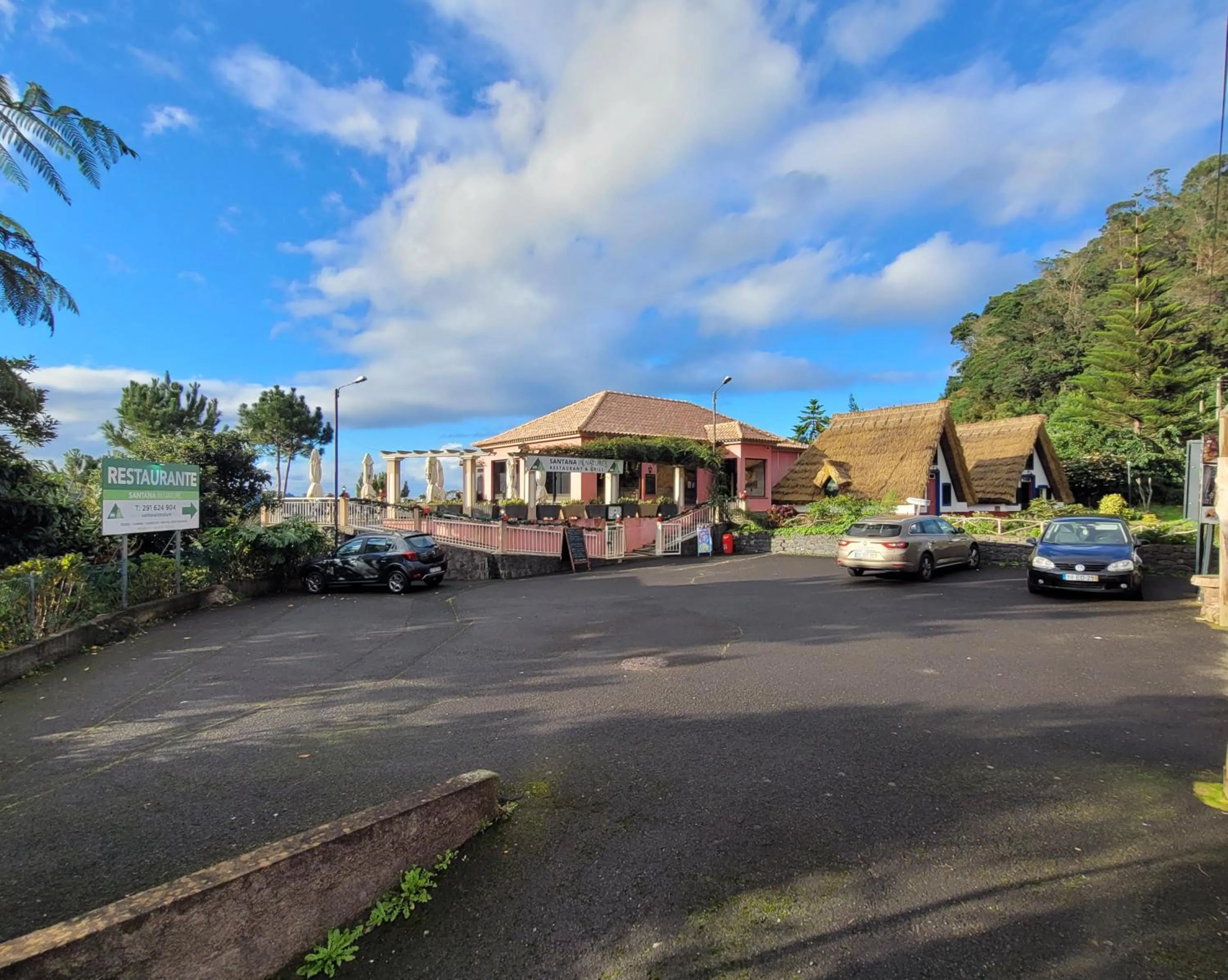 Restaurant/places to eat in Santana in Nature Bed & Breakfast