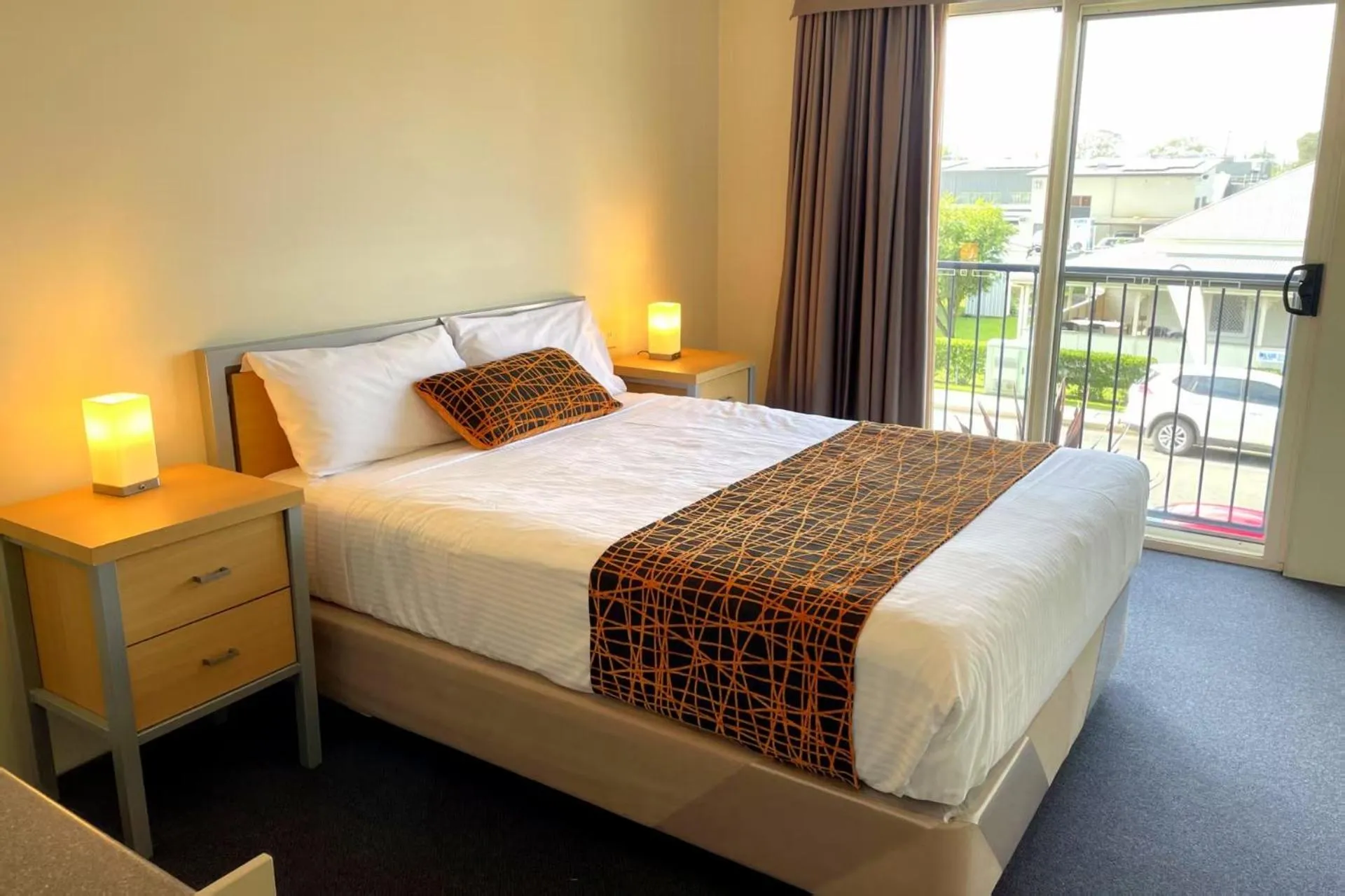 Bed in Mandarin Motel