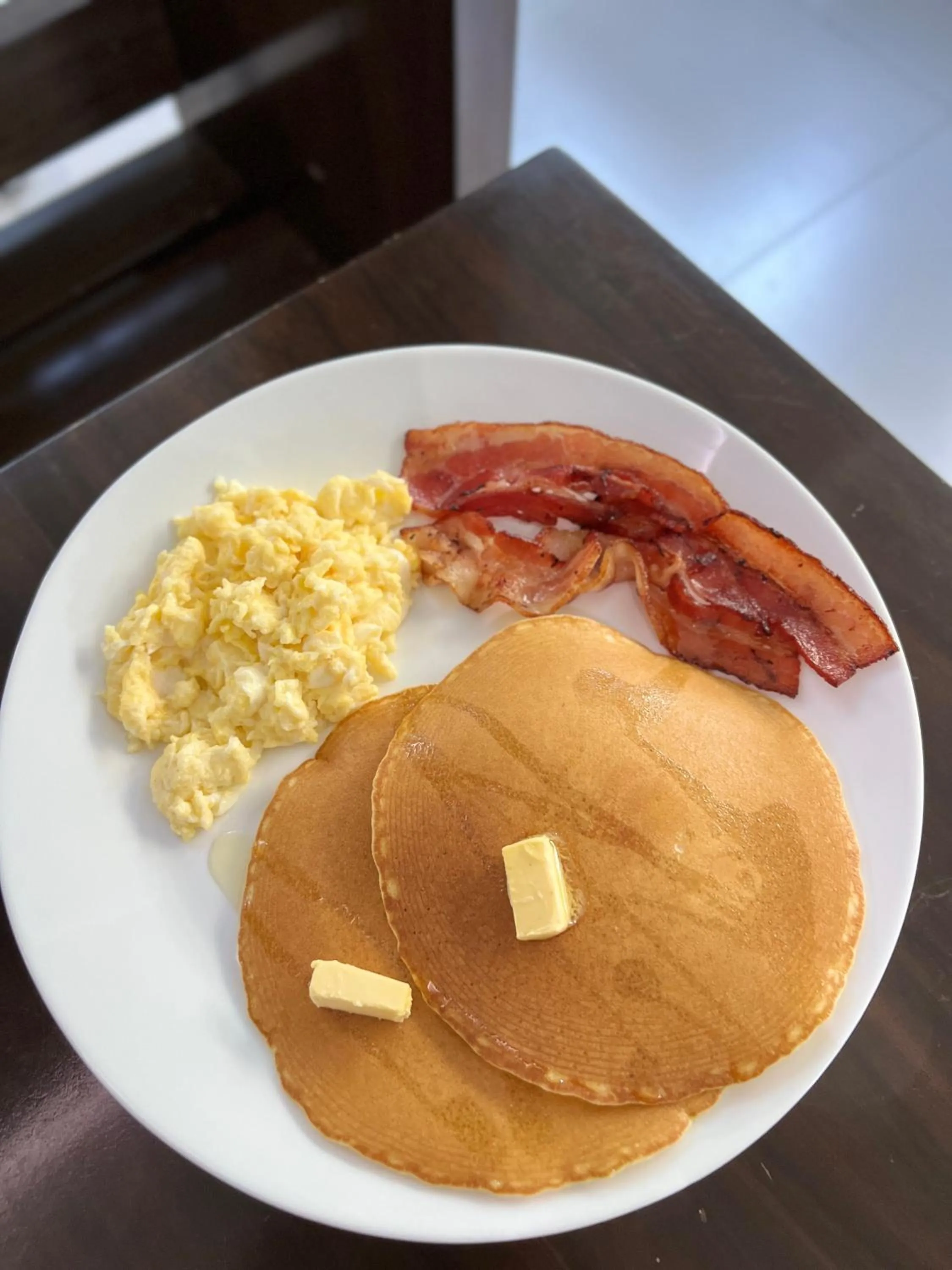 Breakfast in 1075 Dormitel