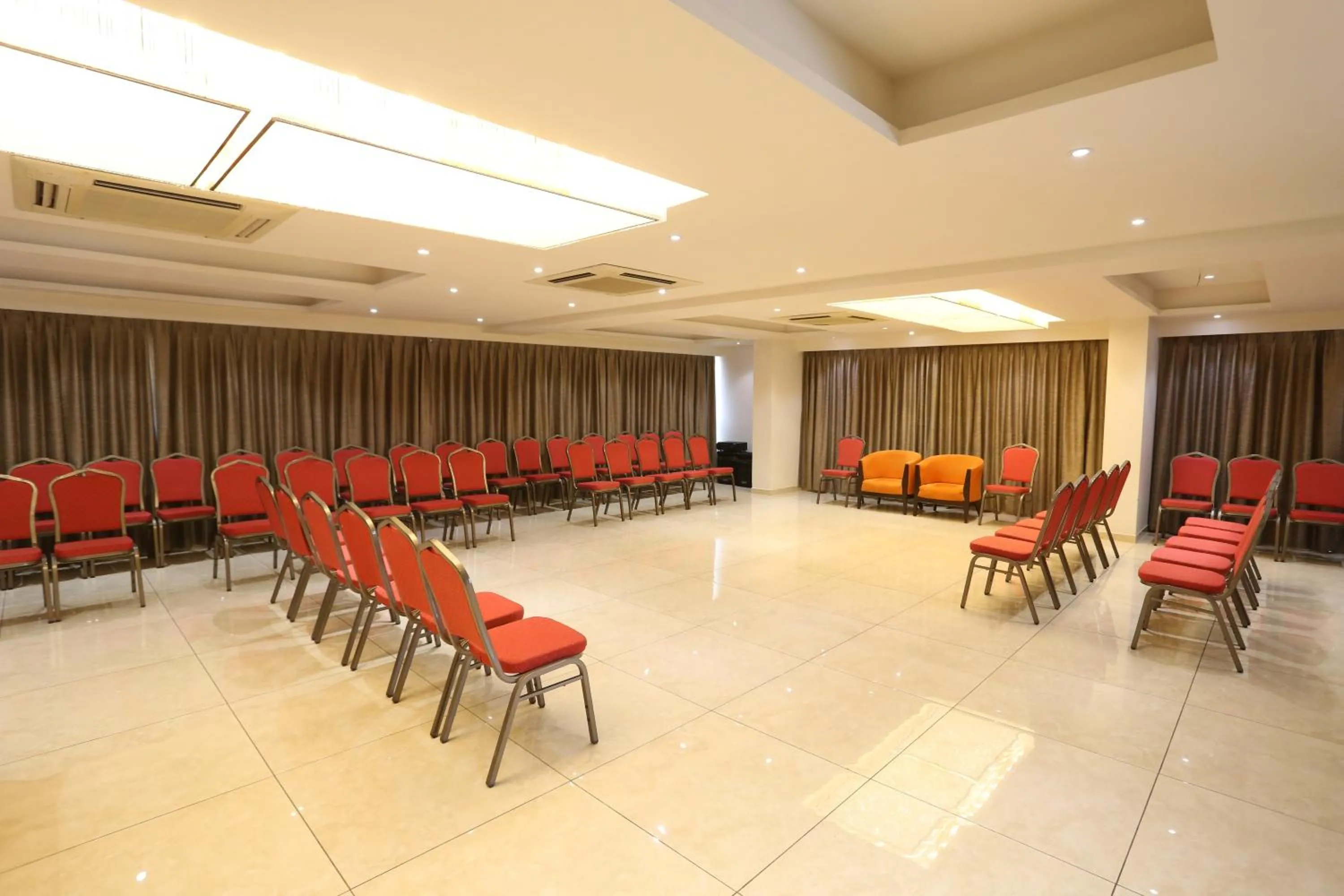 Business facilities in The Park Residency