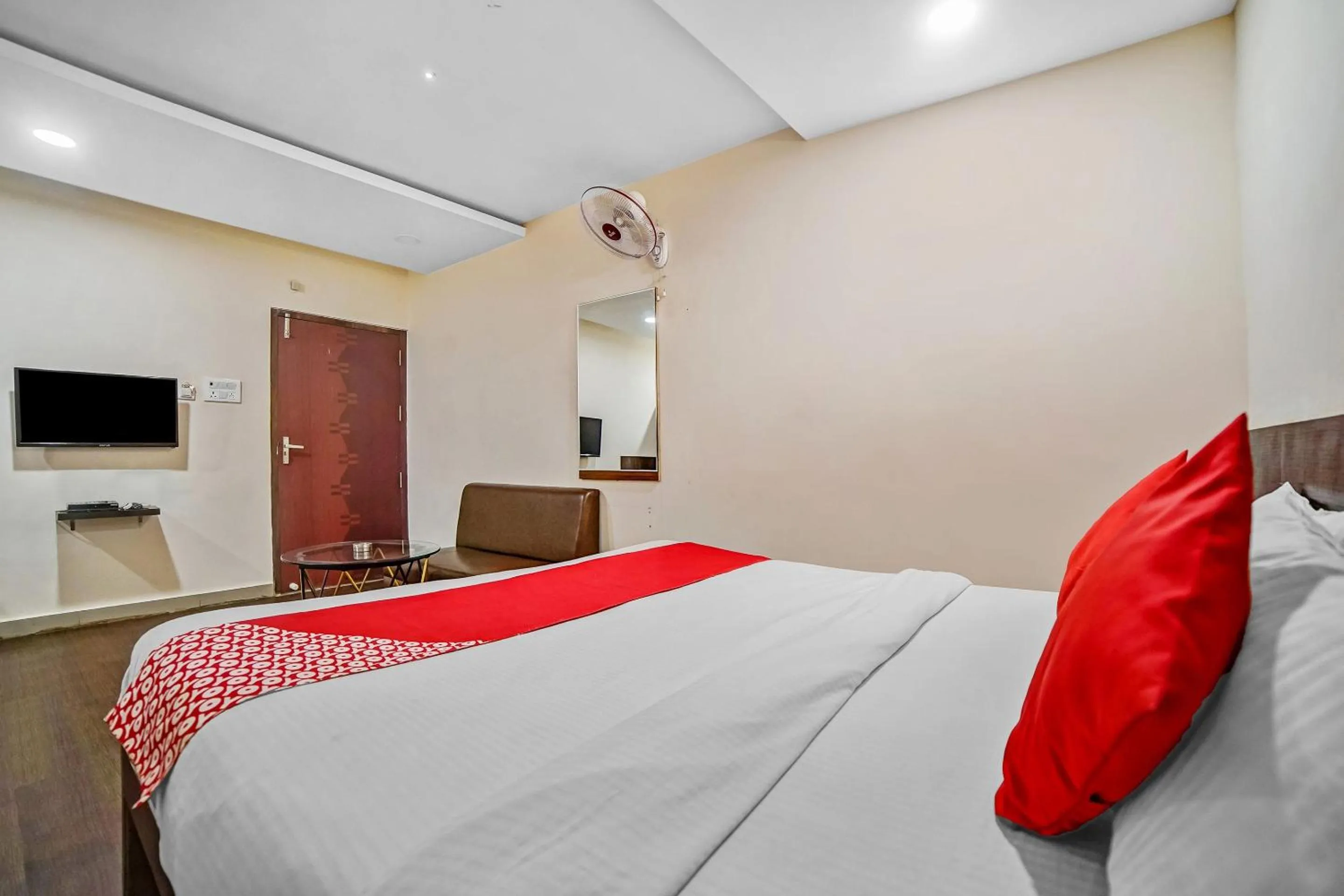 Bedroom, Bed in Collection O Suvidha