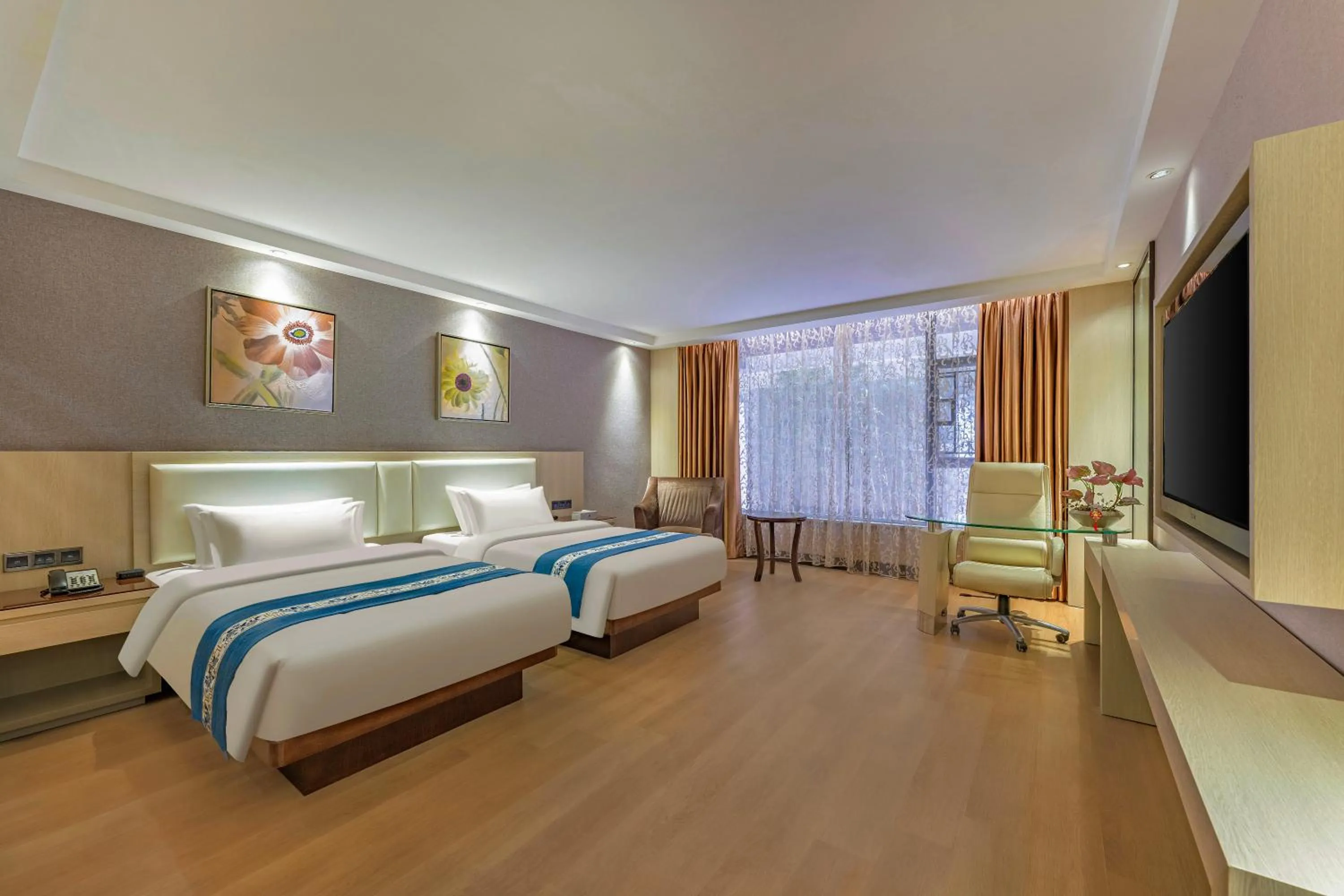 Bed in Guangzhou Ming Yue Hotel