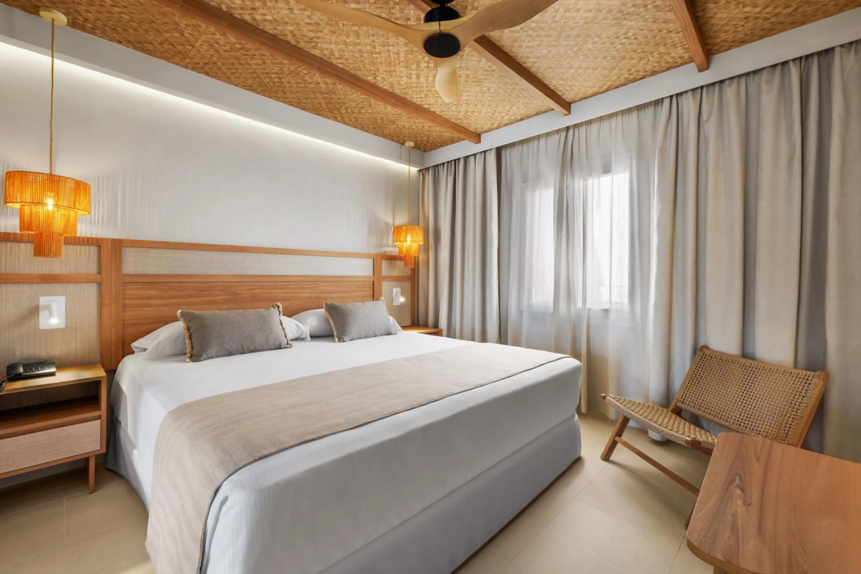 Bed in Hotel Riu Palace La Mola