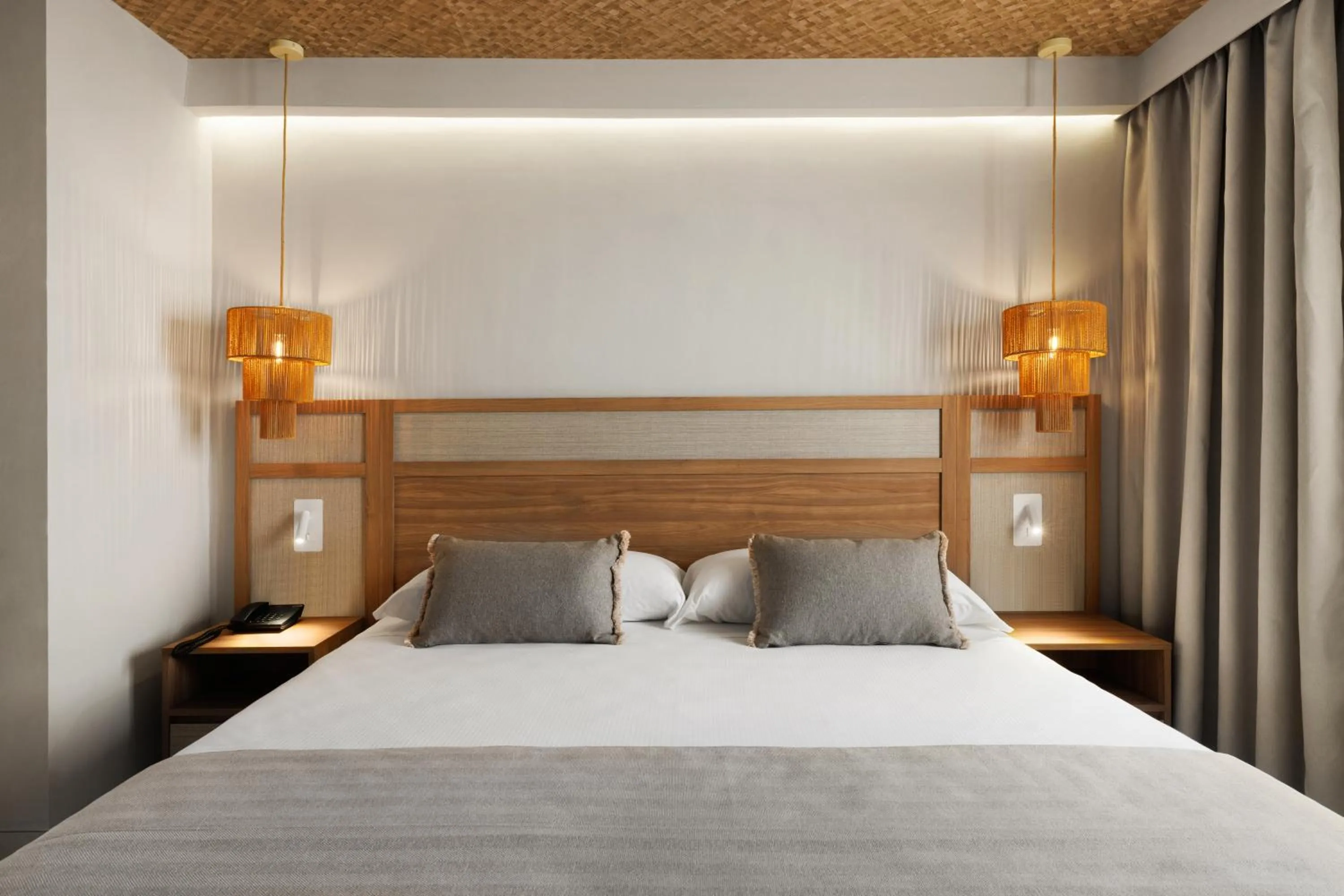 Bed in Hotel Riu Palace La Mola