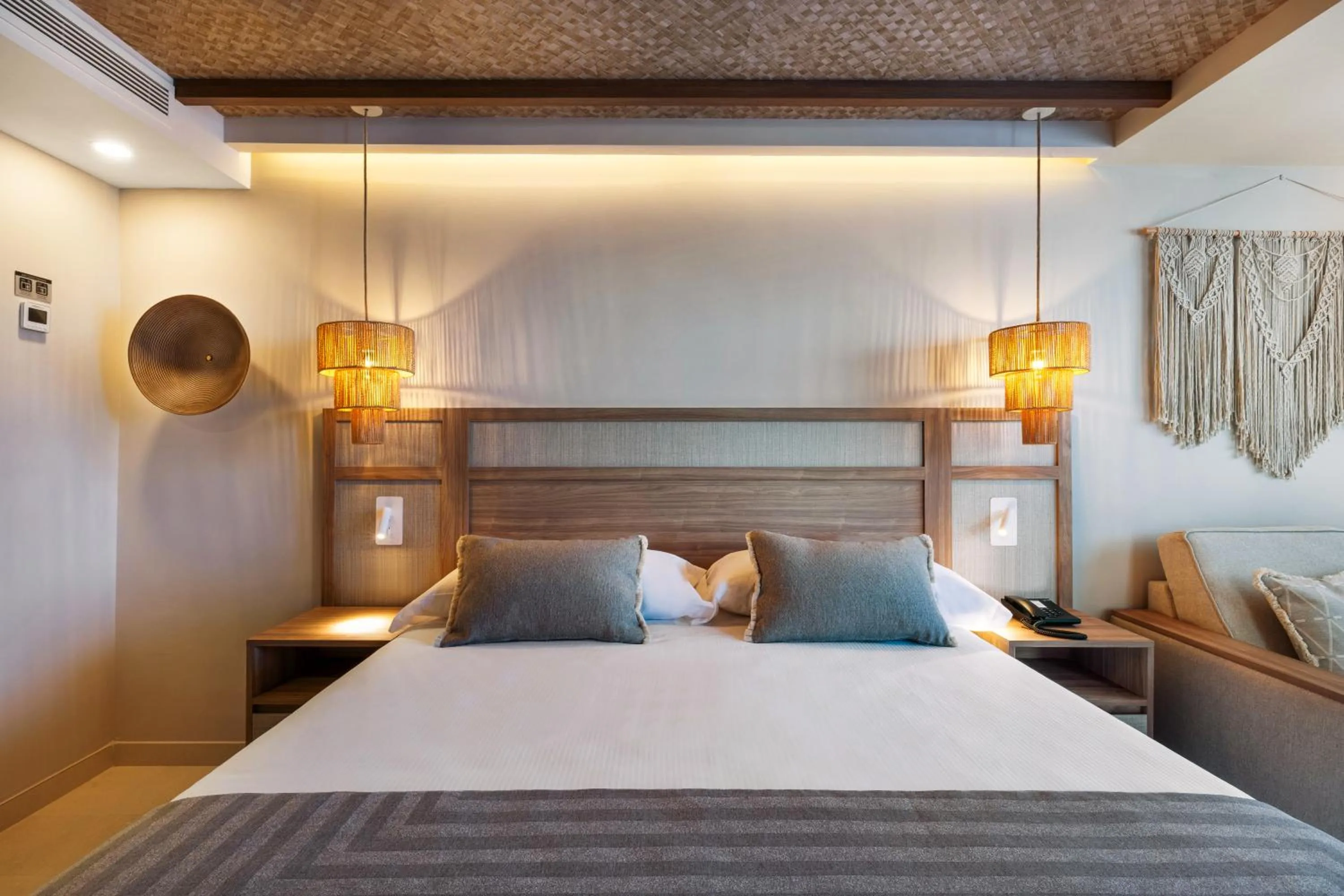 Bed in Hotel Riu Palace La Mola