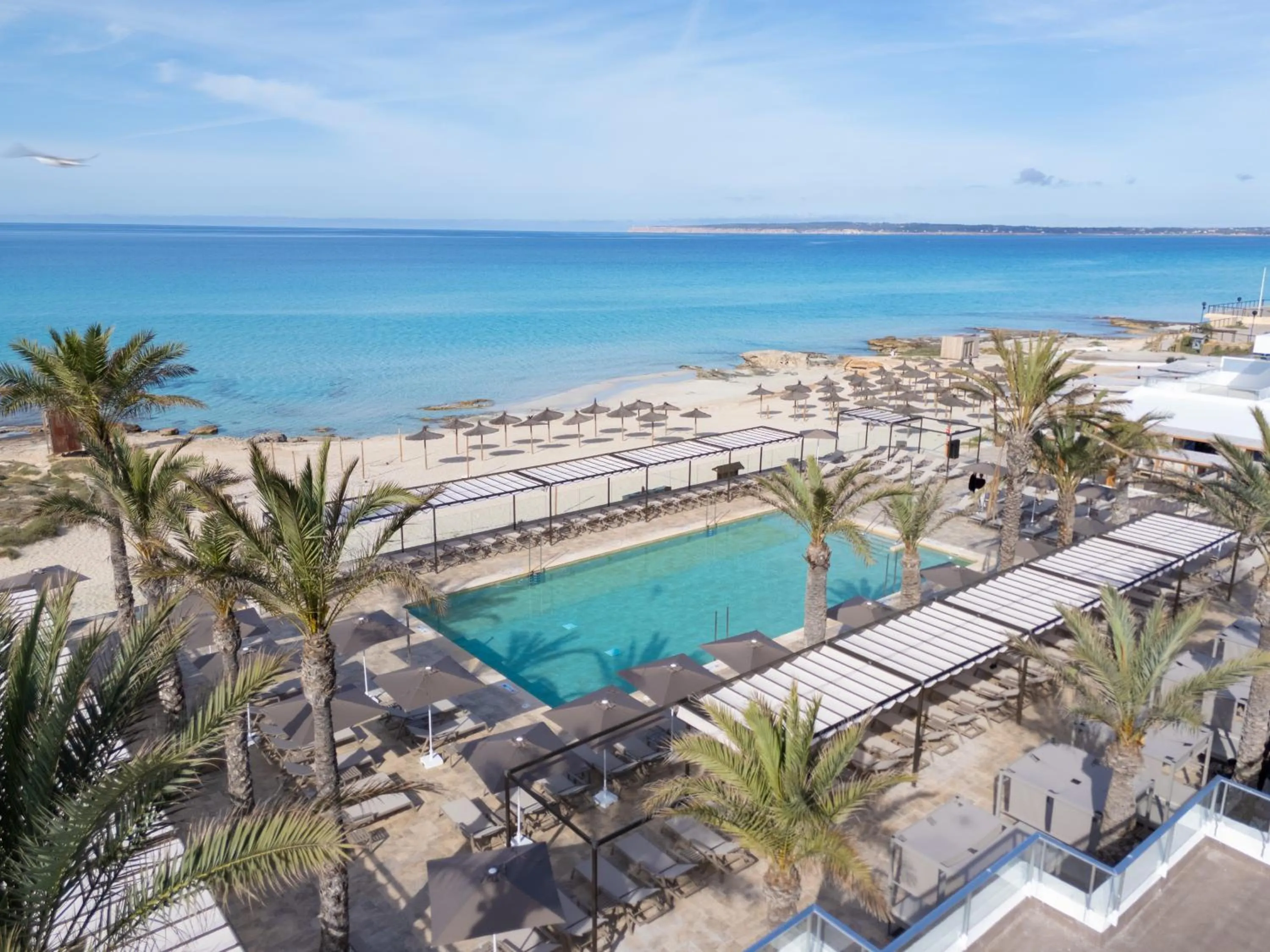 Property building in Hotel Riu Palace La Mola