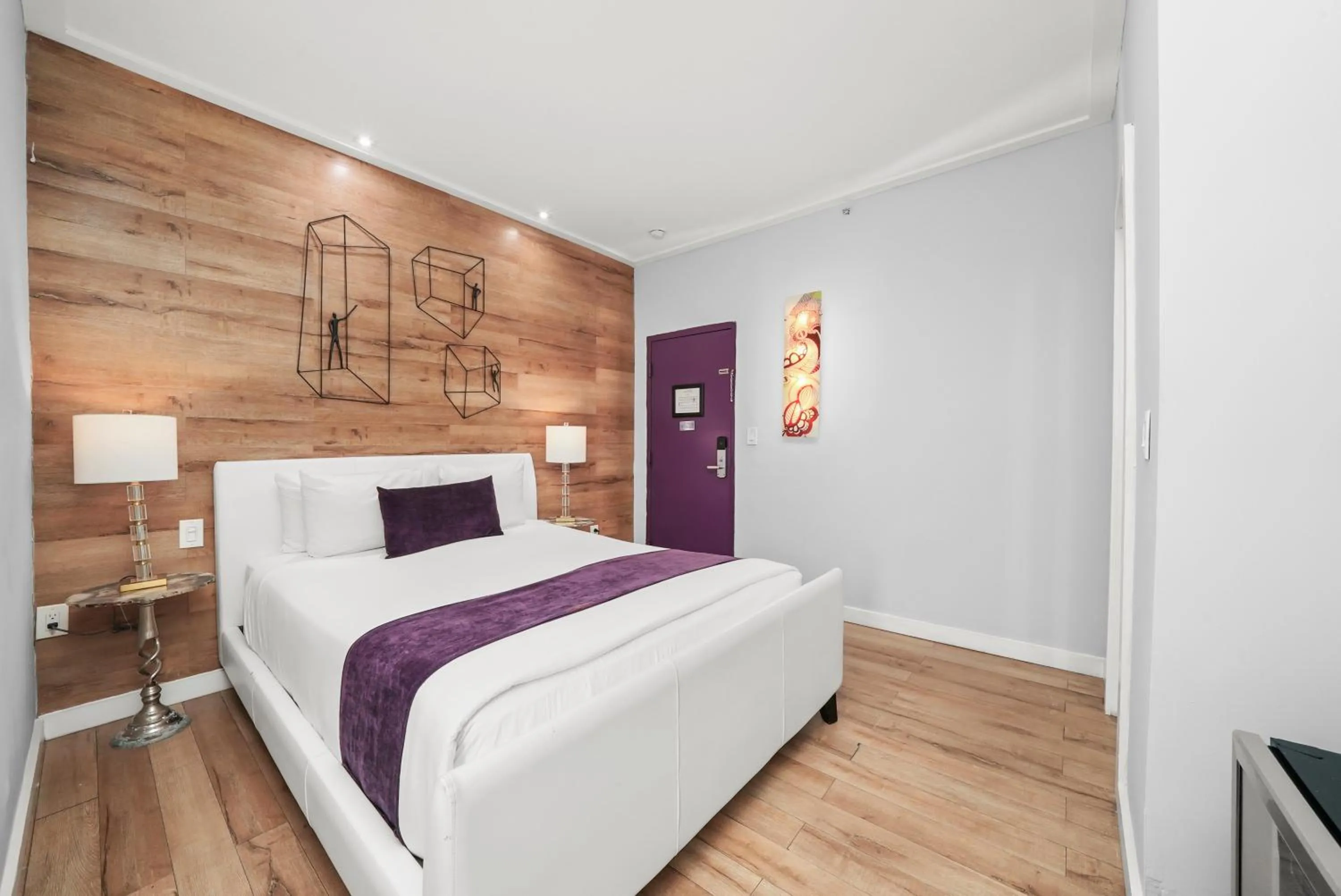 Bed in Shelley Hotel