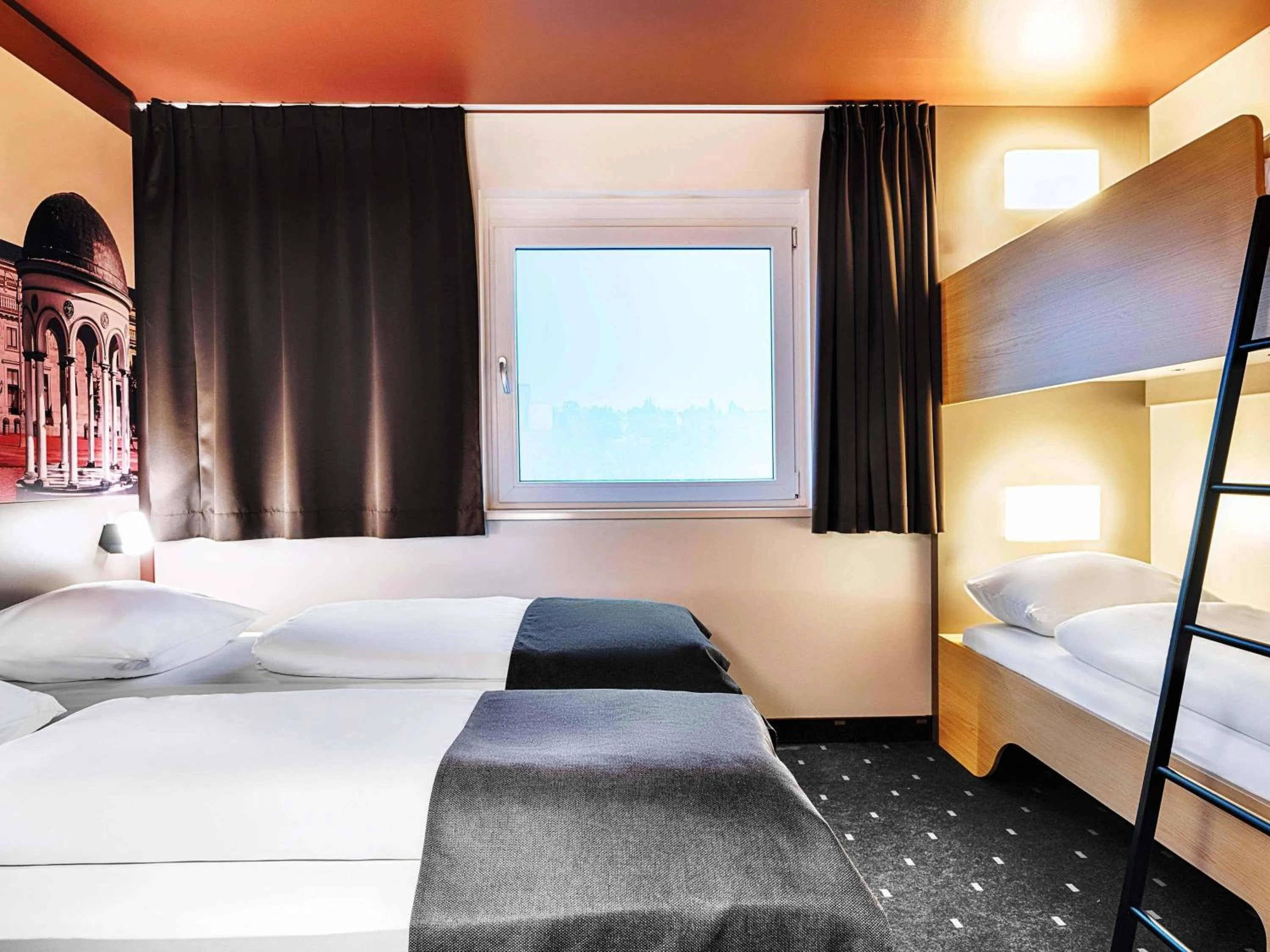 Photo of the whole room, Bed in B&B HOTEL Wiesbaden-Hbf