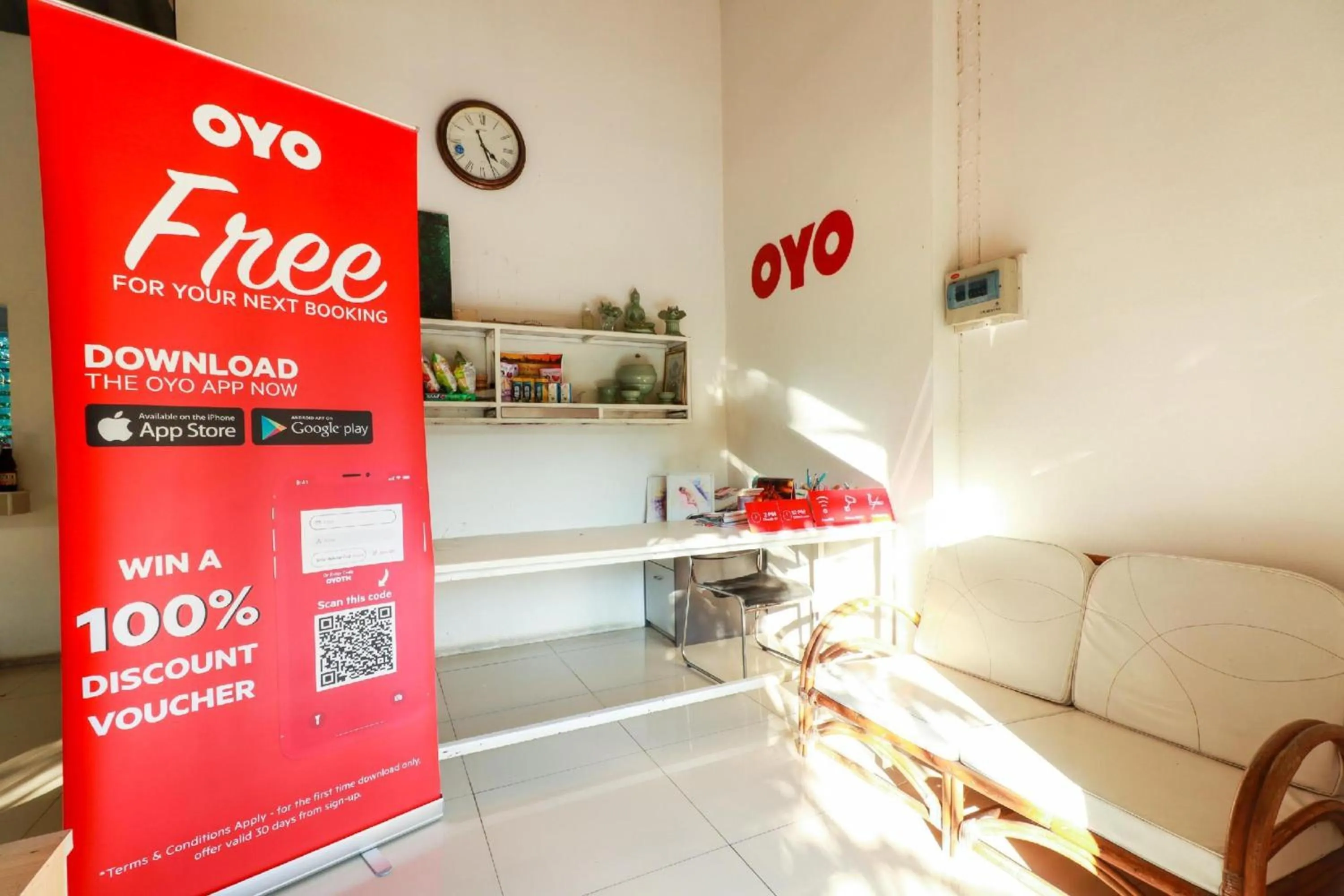 Lobby or reception in Dnk Baan Suan