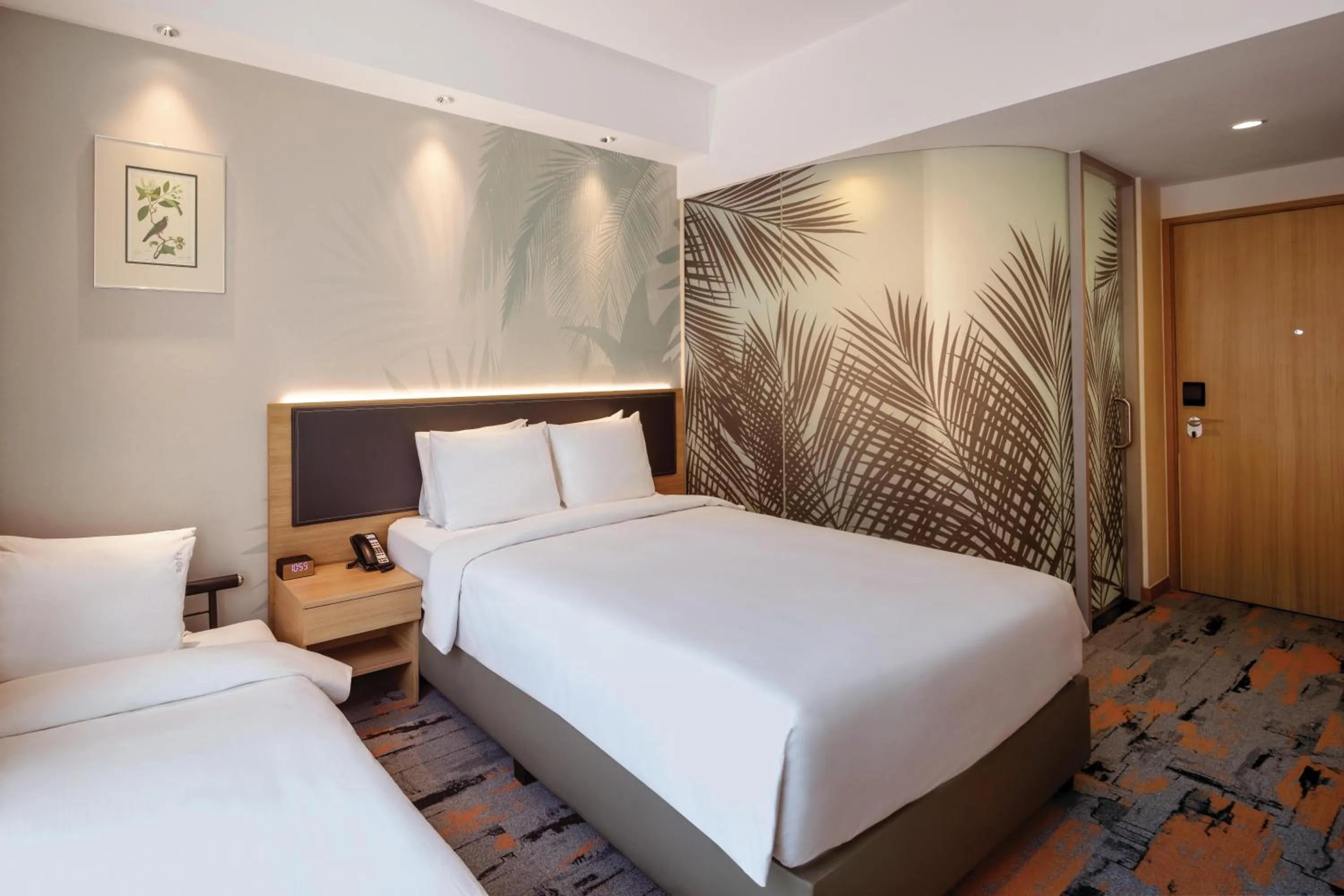 Bed in Holiday Inn Express Singapore Orchard Road by IHG