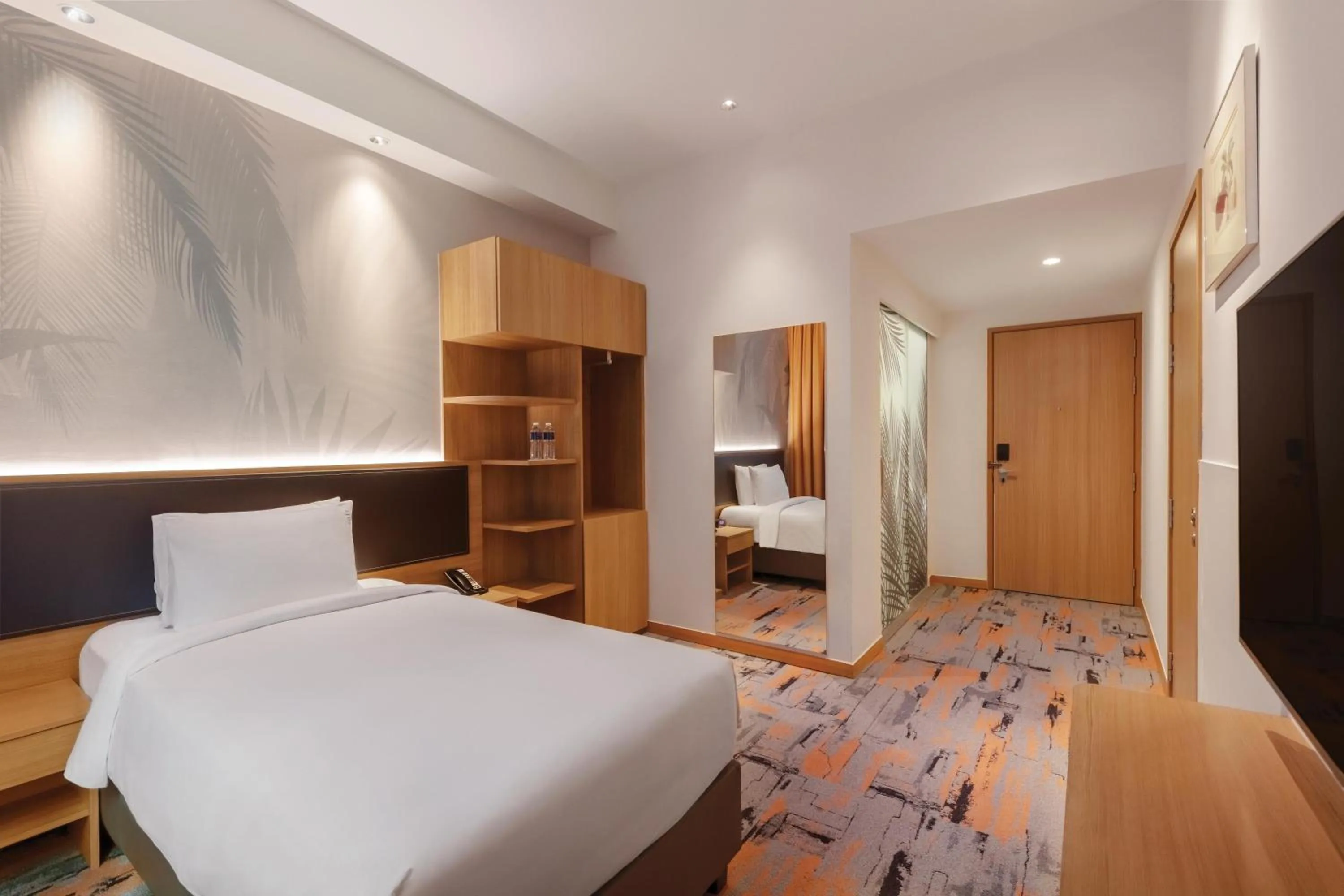 Bedroom, Bed in Holiday Inn Express Singapore Orchard Road by IHG