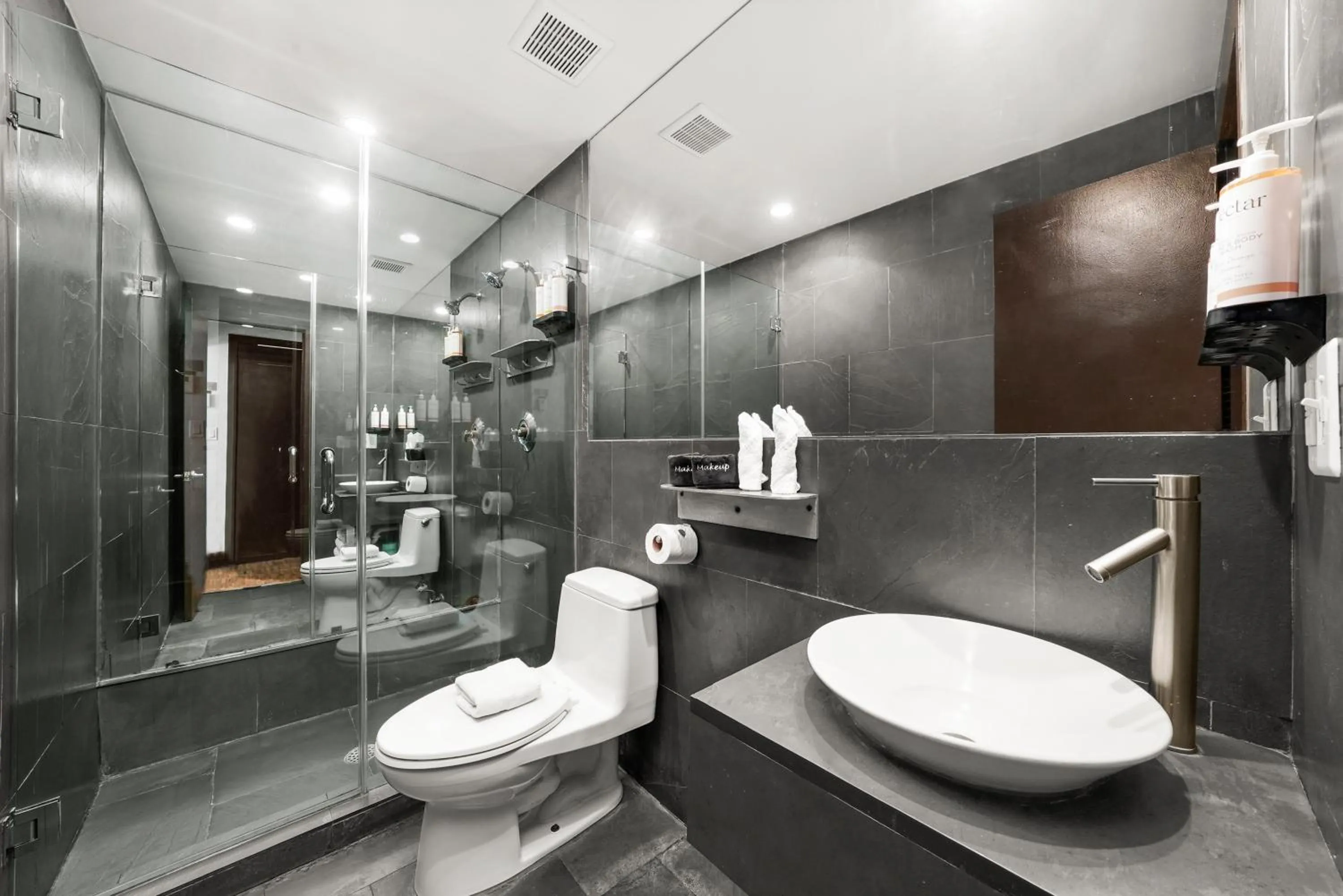 Bathroom in Hotel Chelsea