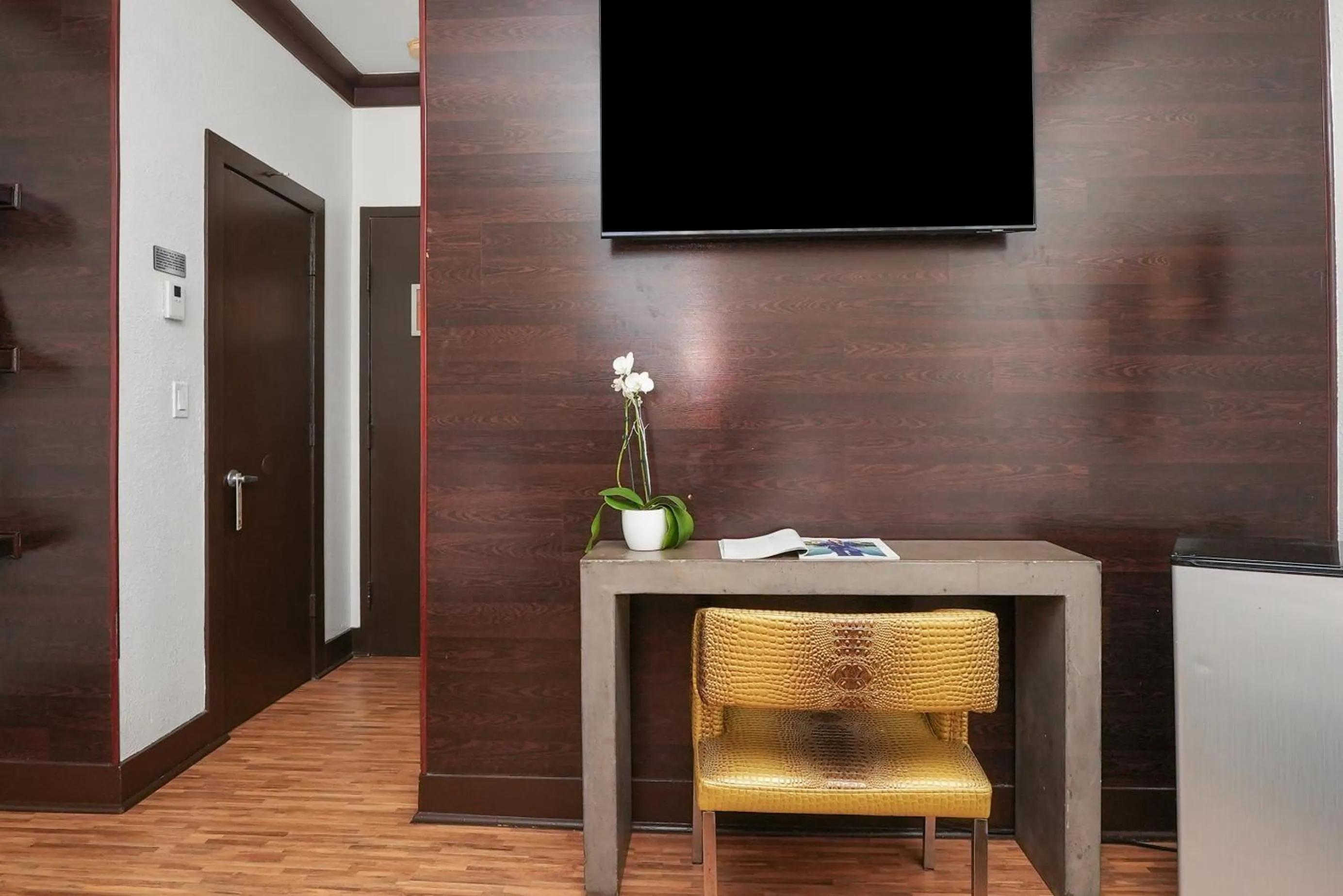 TV and multimedia in Hotel Chelsea