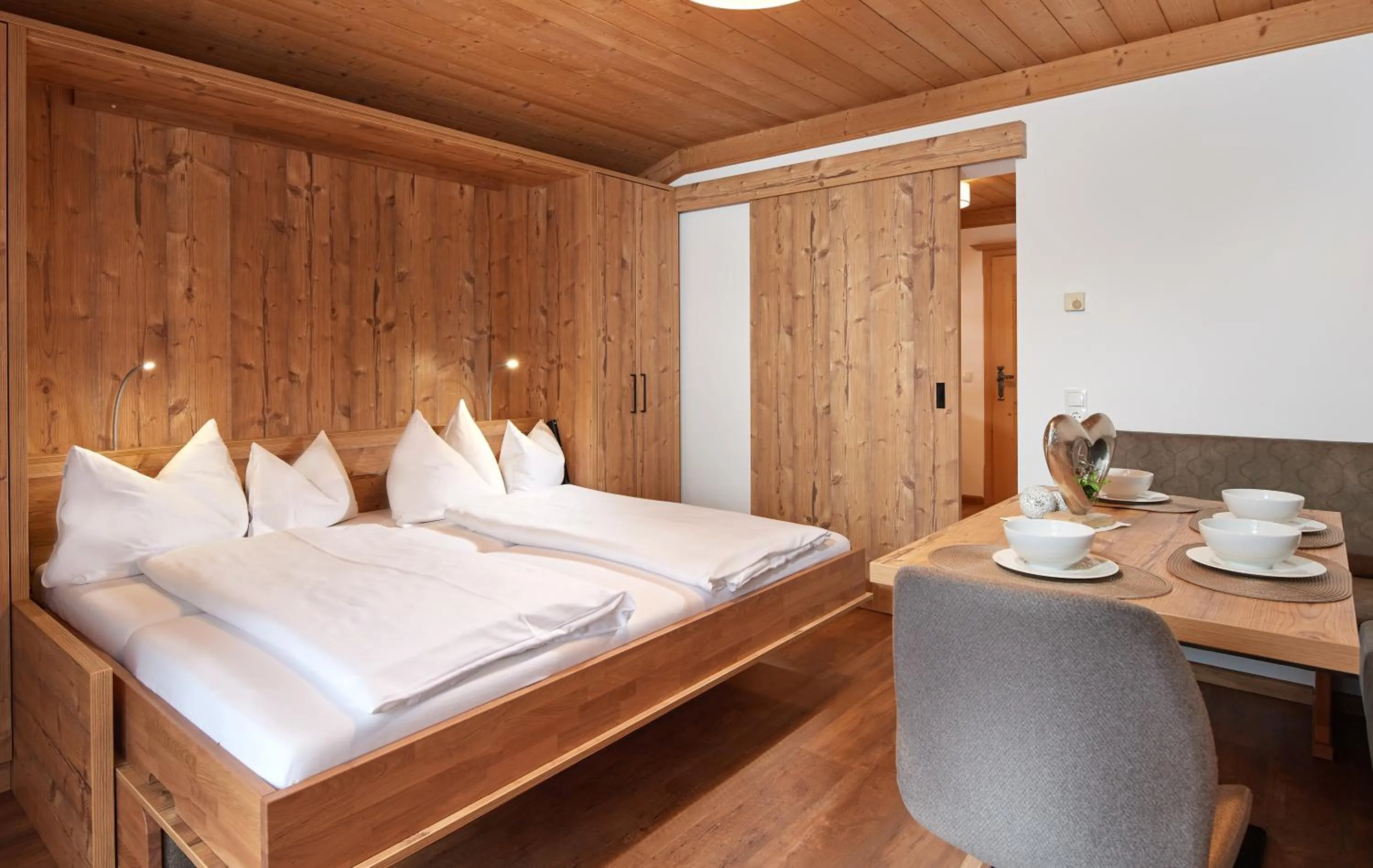 Photo of the whole room, Bed in Frühstückspension Klinglhub