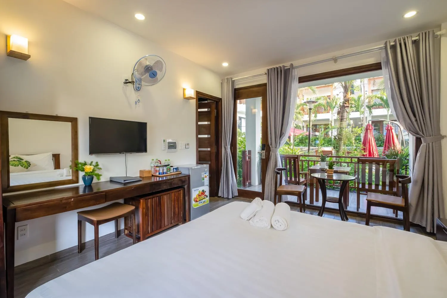 Bedroom, Bed in Melica Resort Phu Quoc