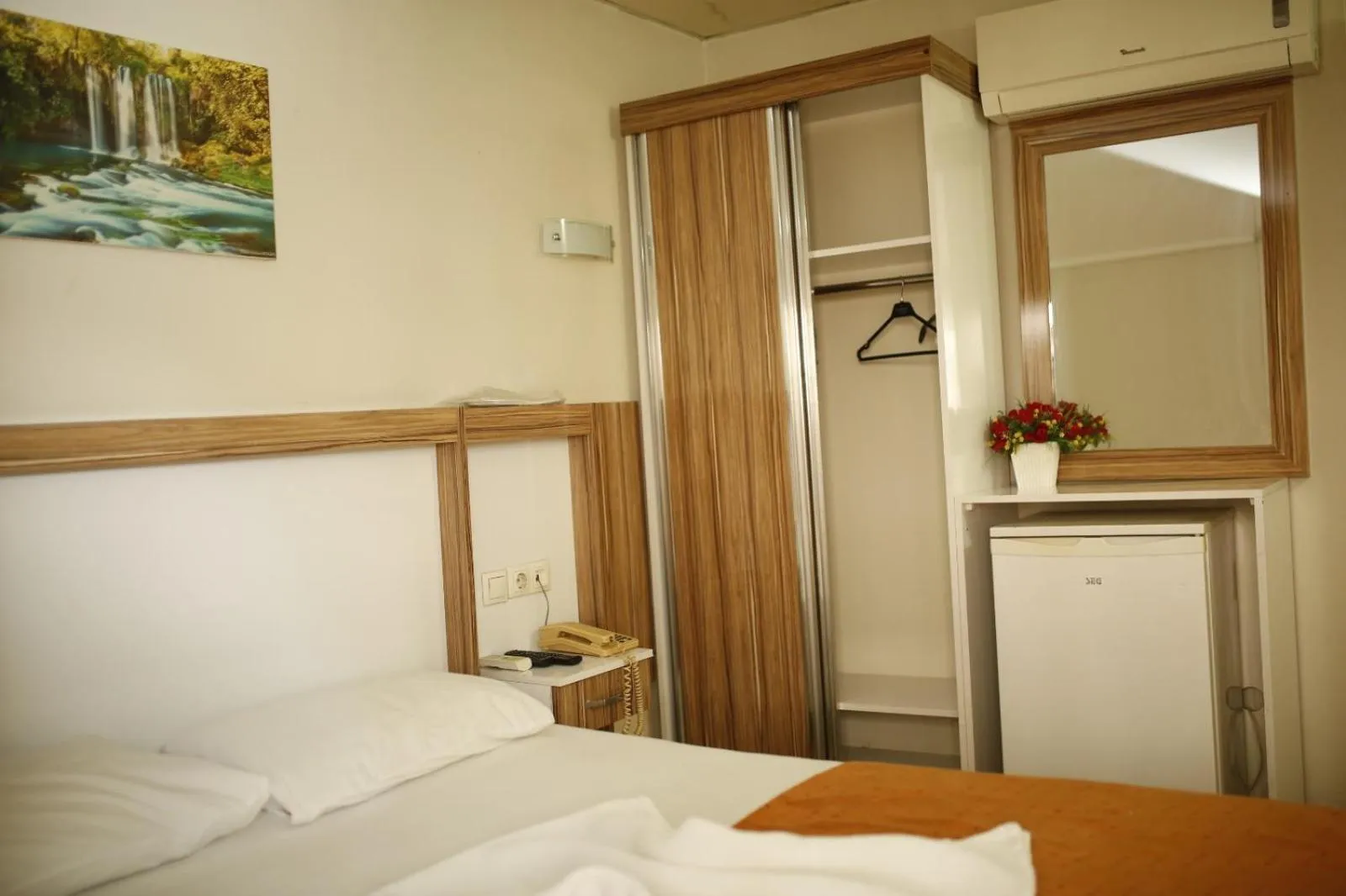 bunk bed in Özhan Hotel